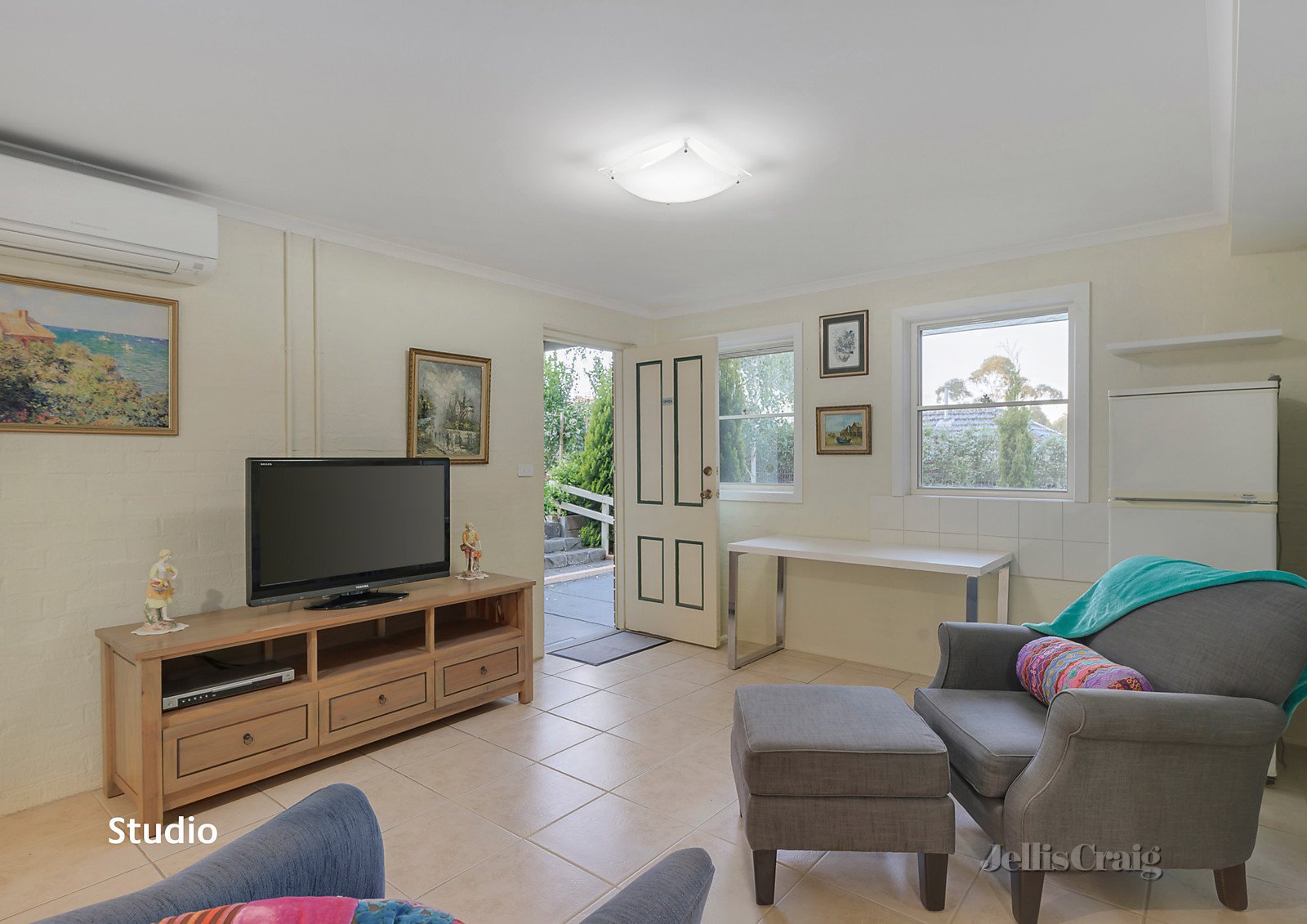 10 Hughes Street, Montmorency image 12