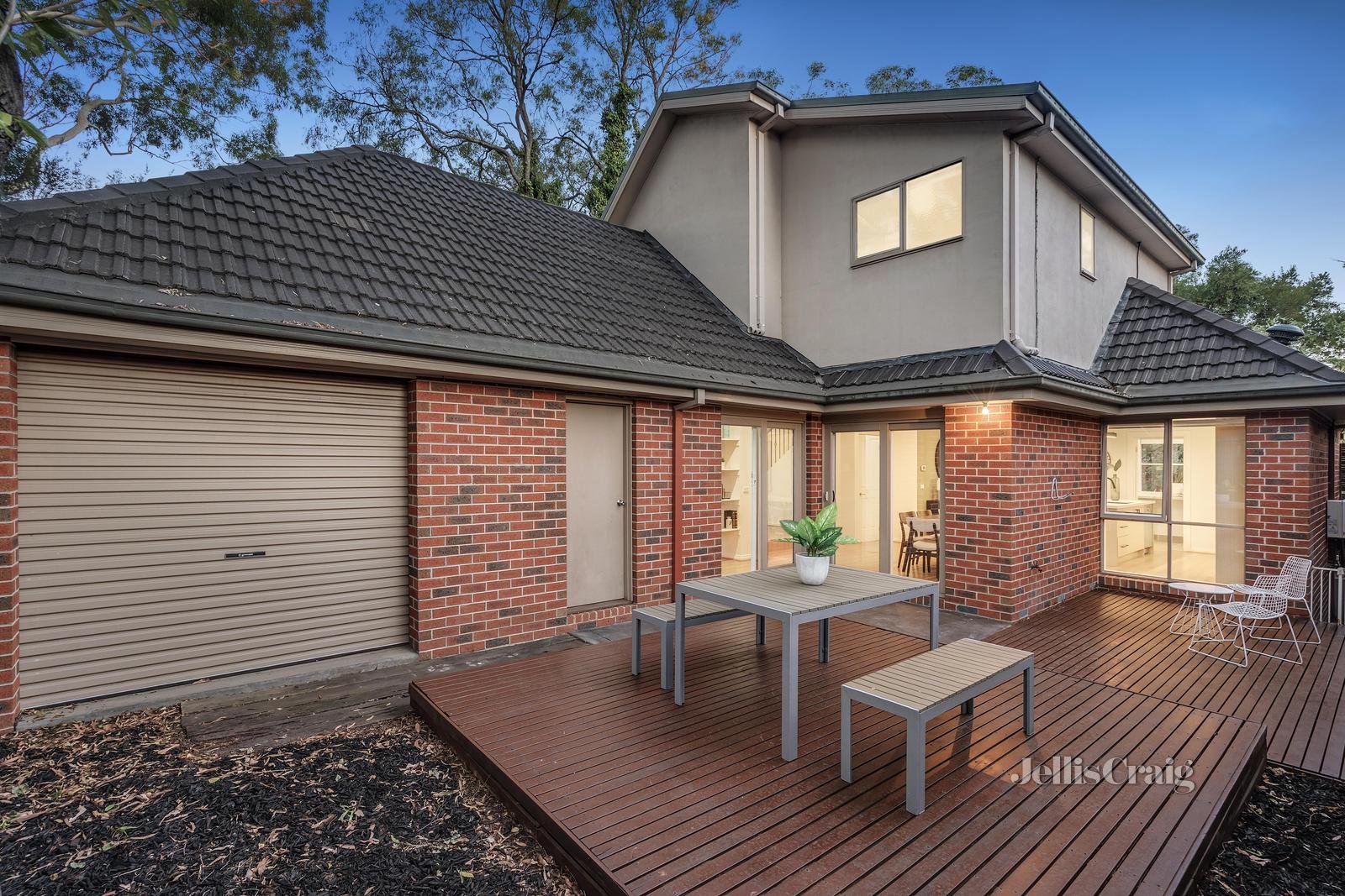 10 Irvine Street, Mitcham image 12