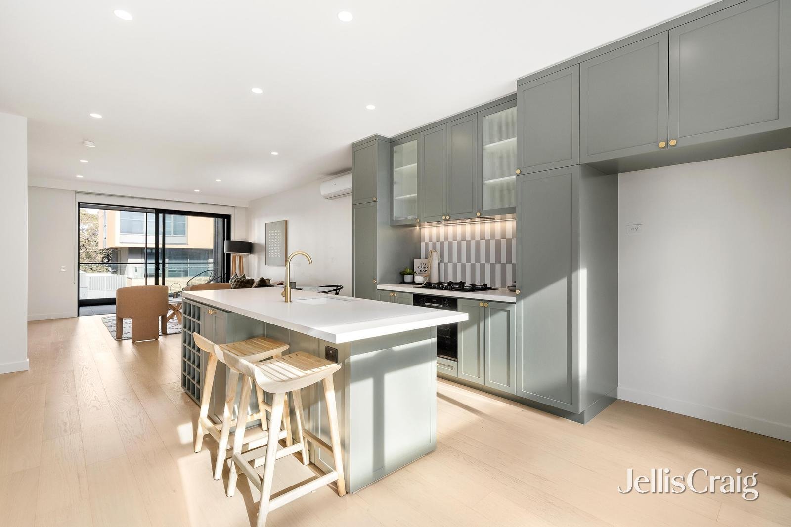10 Jasmine Circuit, Glen&nbsp;Waverley image 3