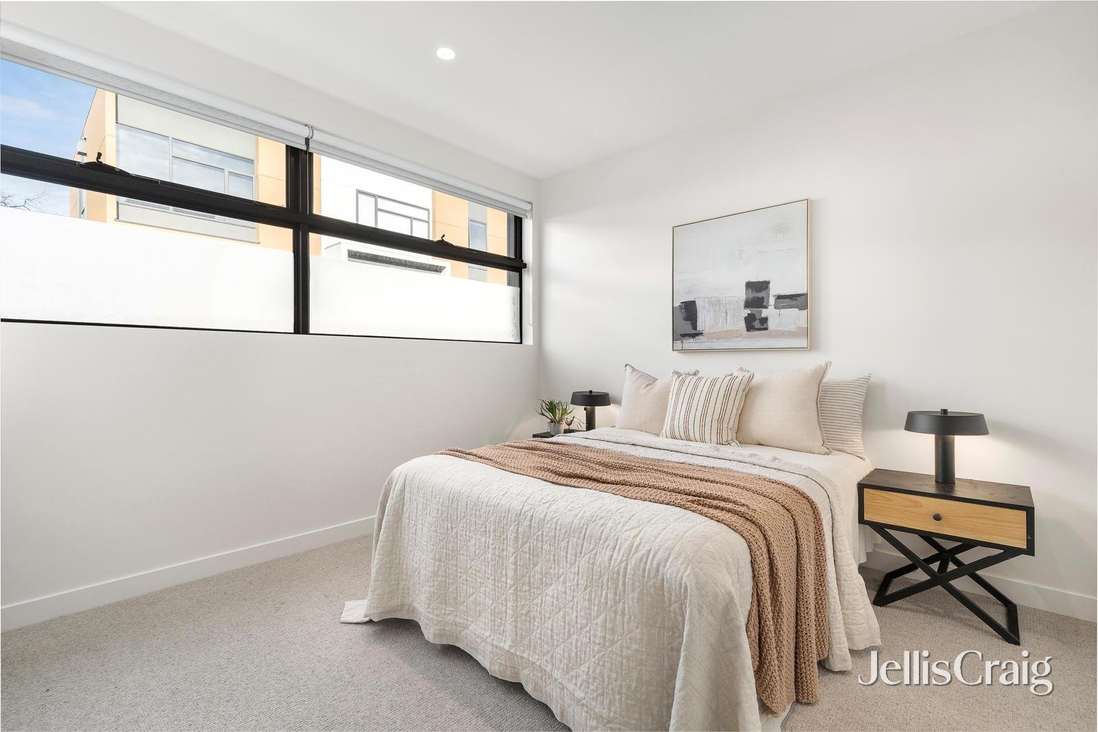 10 Jasmine Circuit, Glen&nbsp;Waverley image 6