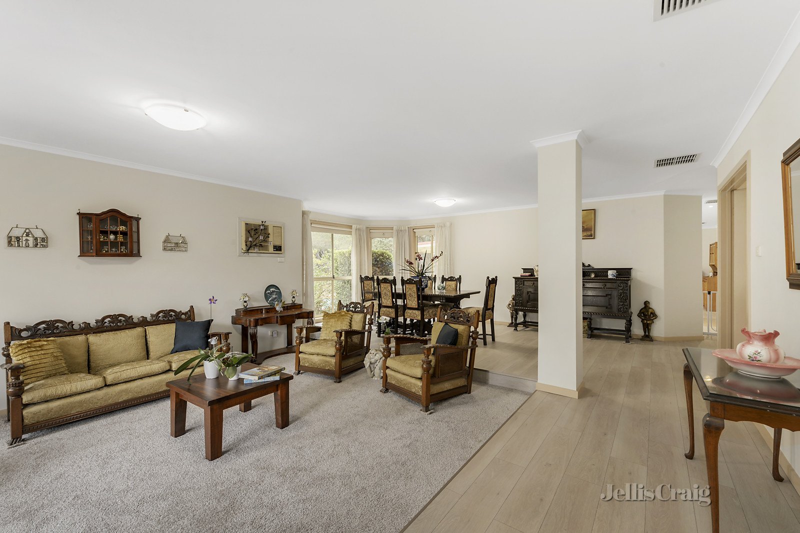 10 Jodie Court, Diamond Creek image 7