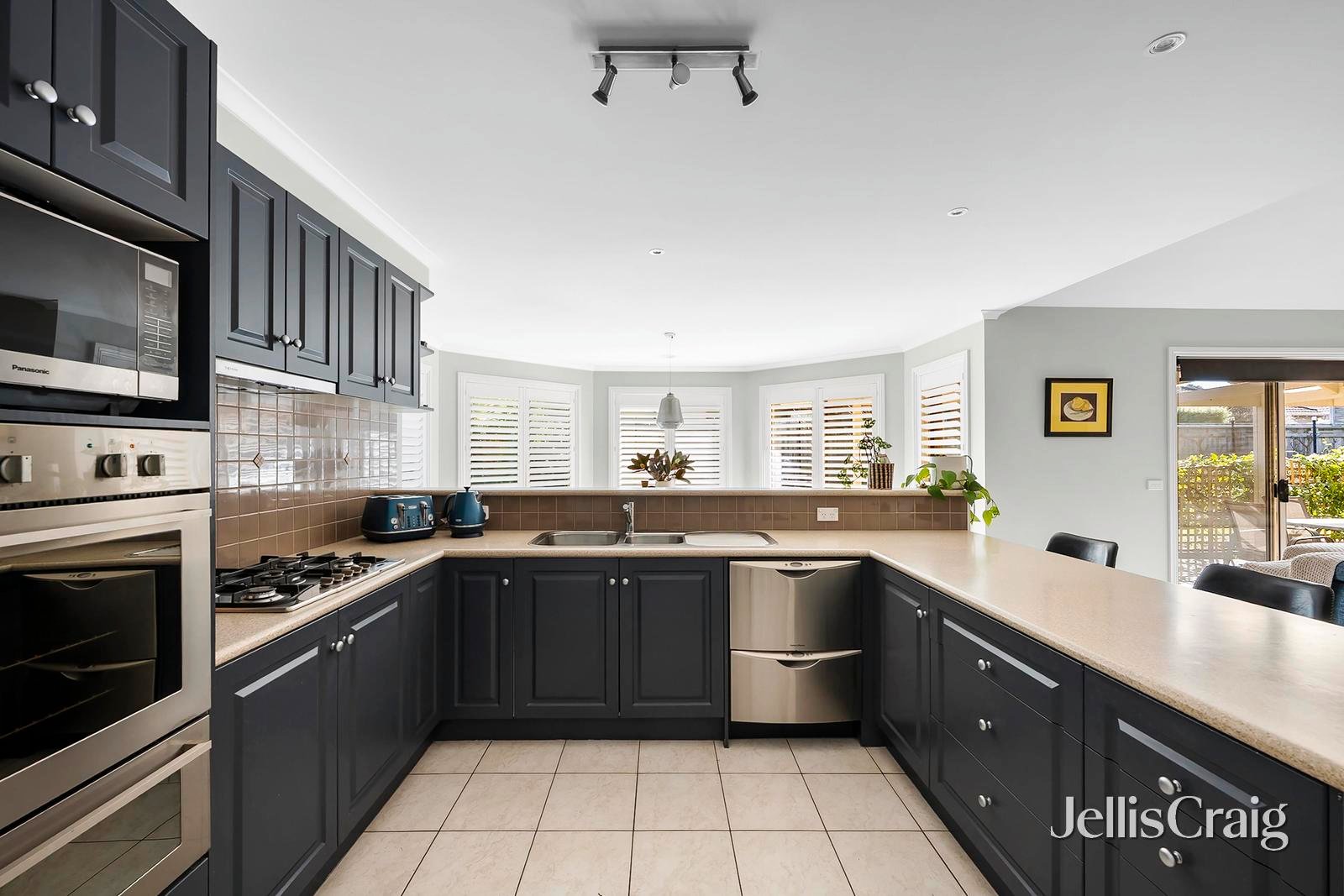 10 John William Drive, Mount&nbsp;Martha image 4