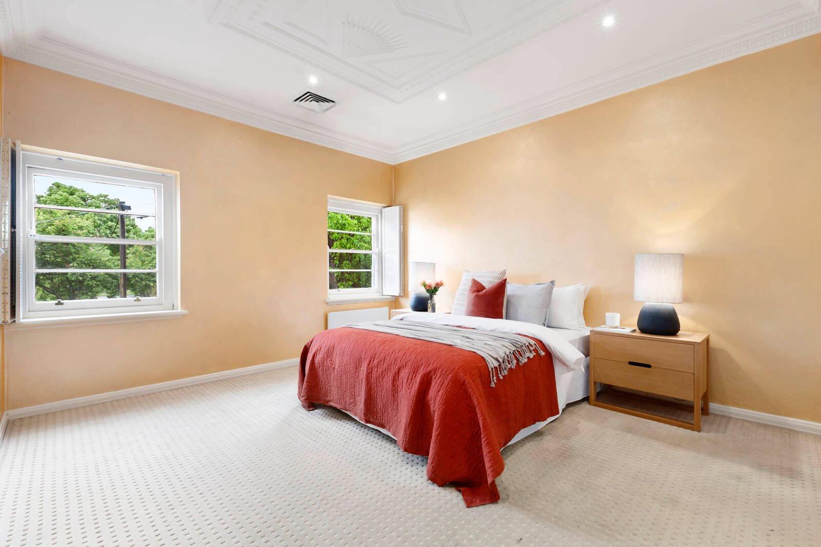 Property Gallery Thumbnail 12