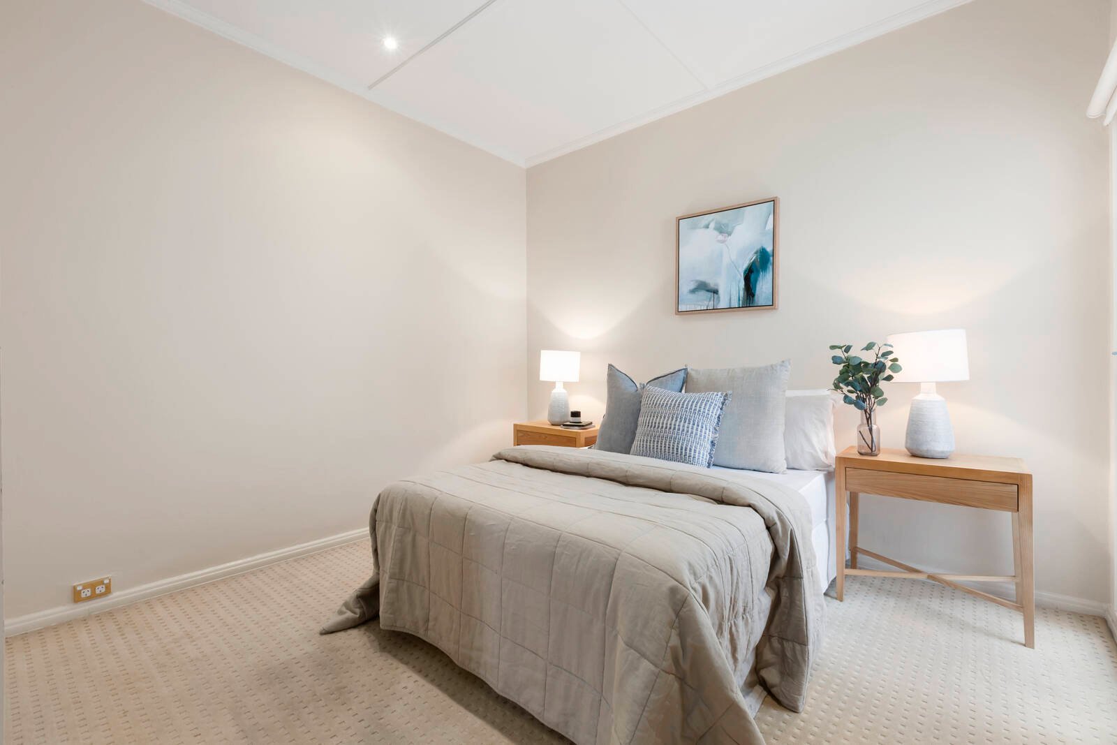 Property Gallery Thumbnail 13