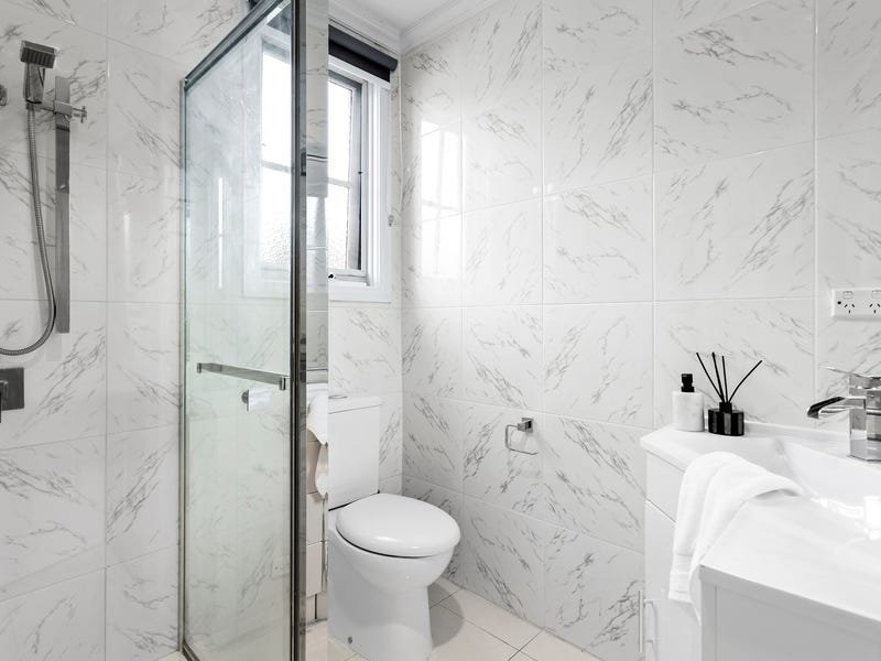 Property Gallery Thumbnail 16