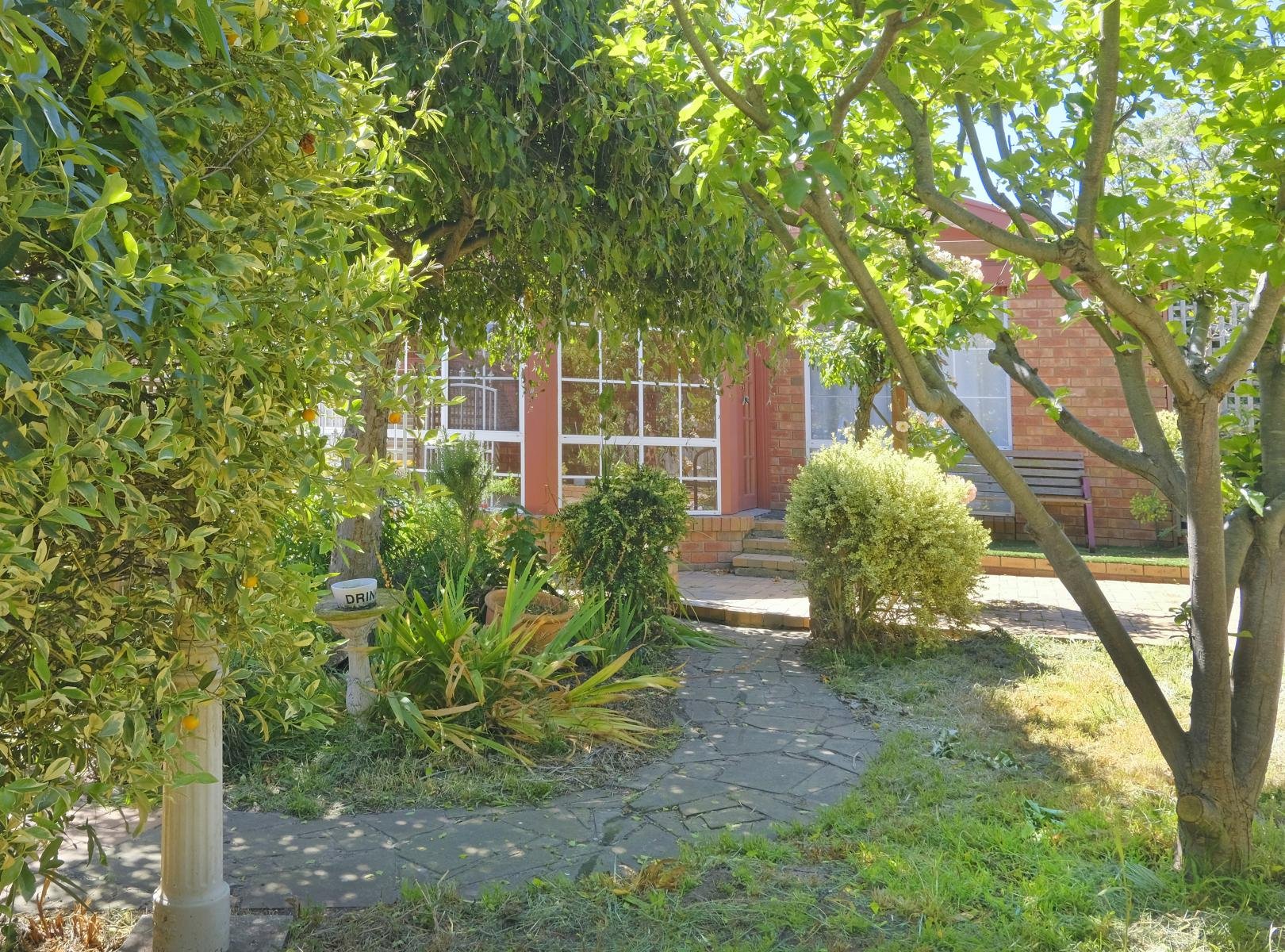 10 Kimberley Avenue, Drysdale image 13