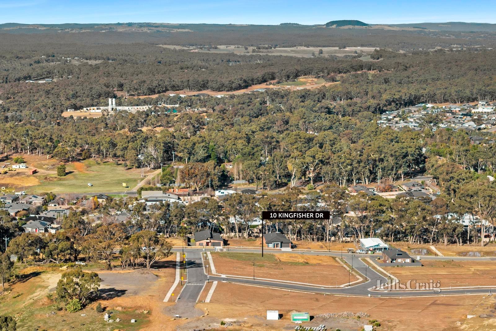 10 Kingfisher Drive, Mckenzie Hill image 4