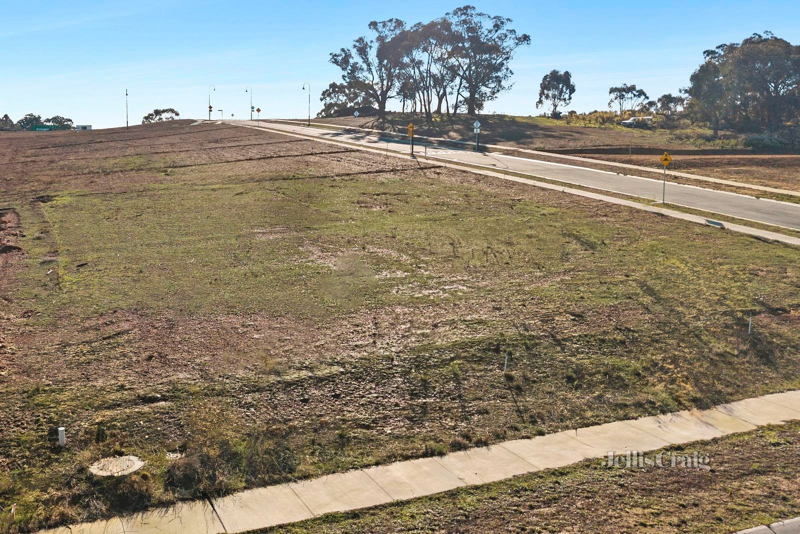 10 Kingfisher Drive, Mckenzie Hill image 6