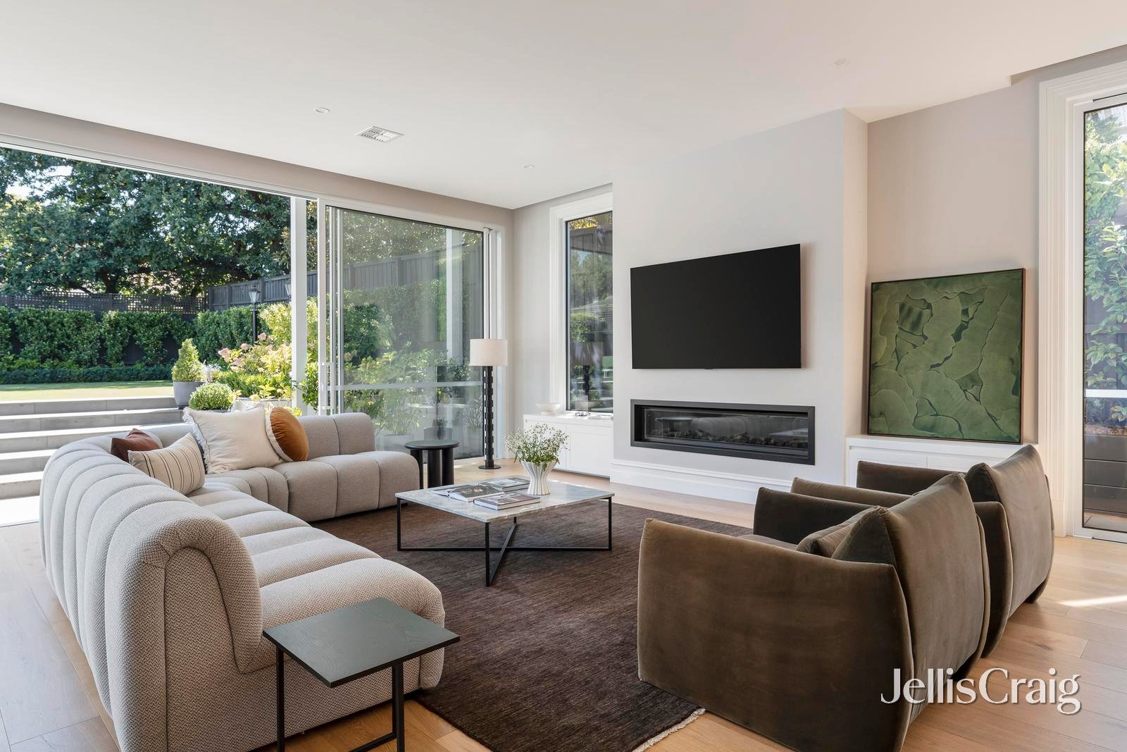 10 Kingsley Street, Camberwell image 10