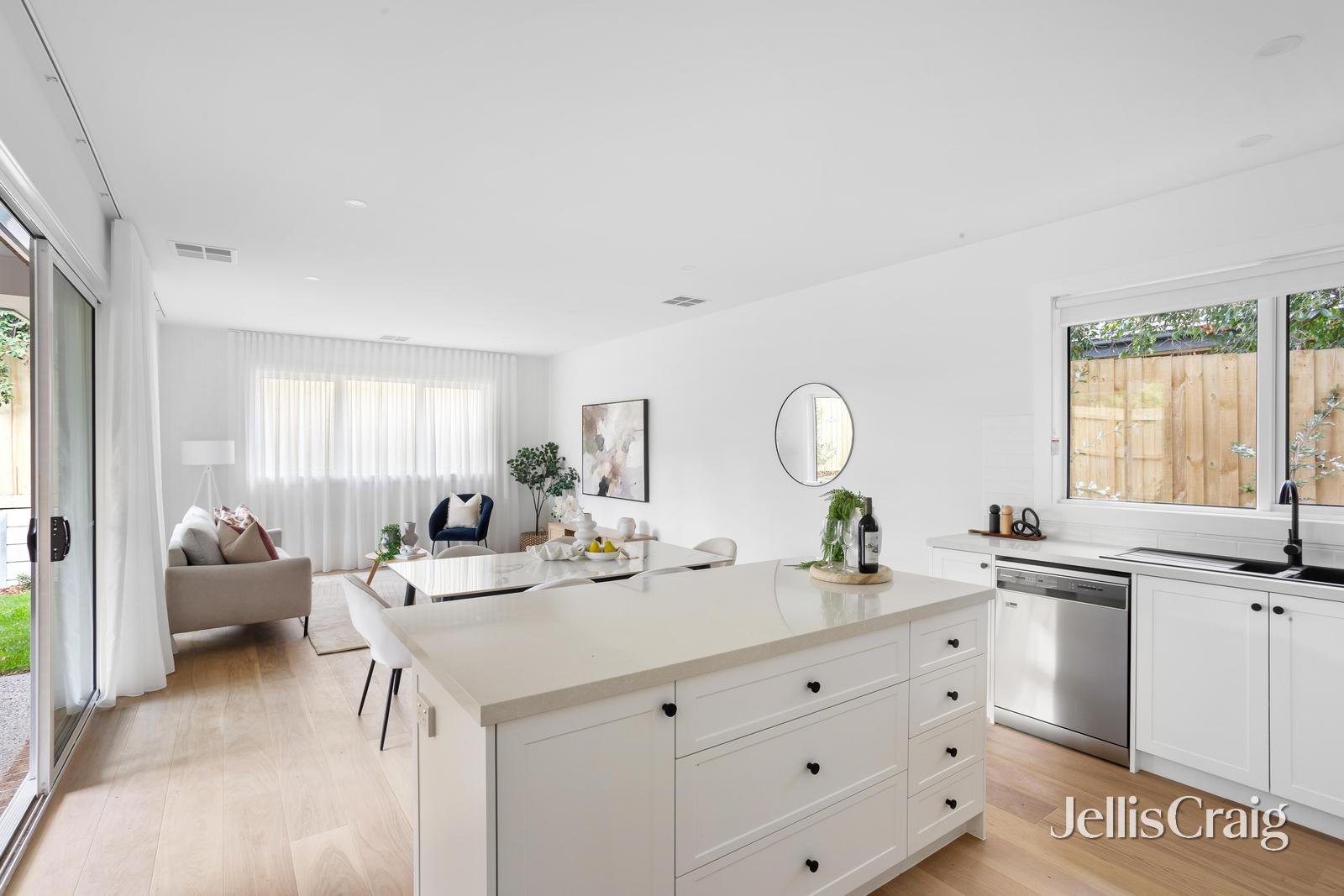 10 Kingston Road, Surrey&nbsp;Hills image 6