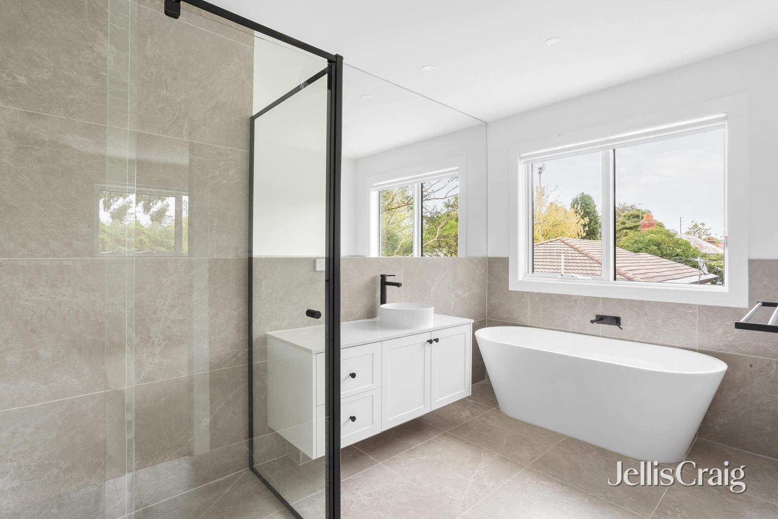 10 Kingston Road, Surrey&nbsp;Hills image 8