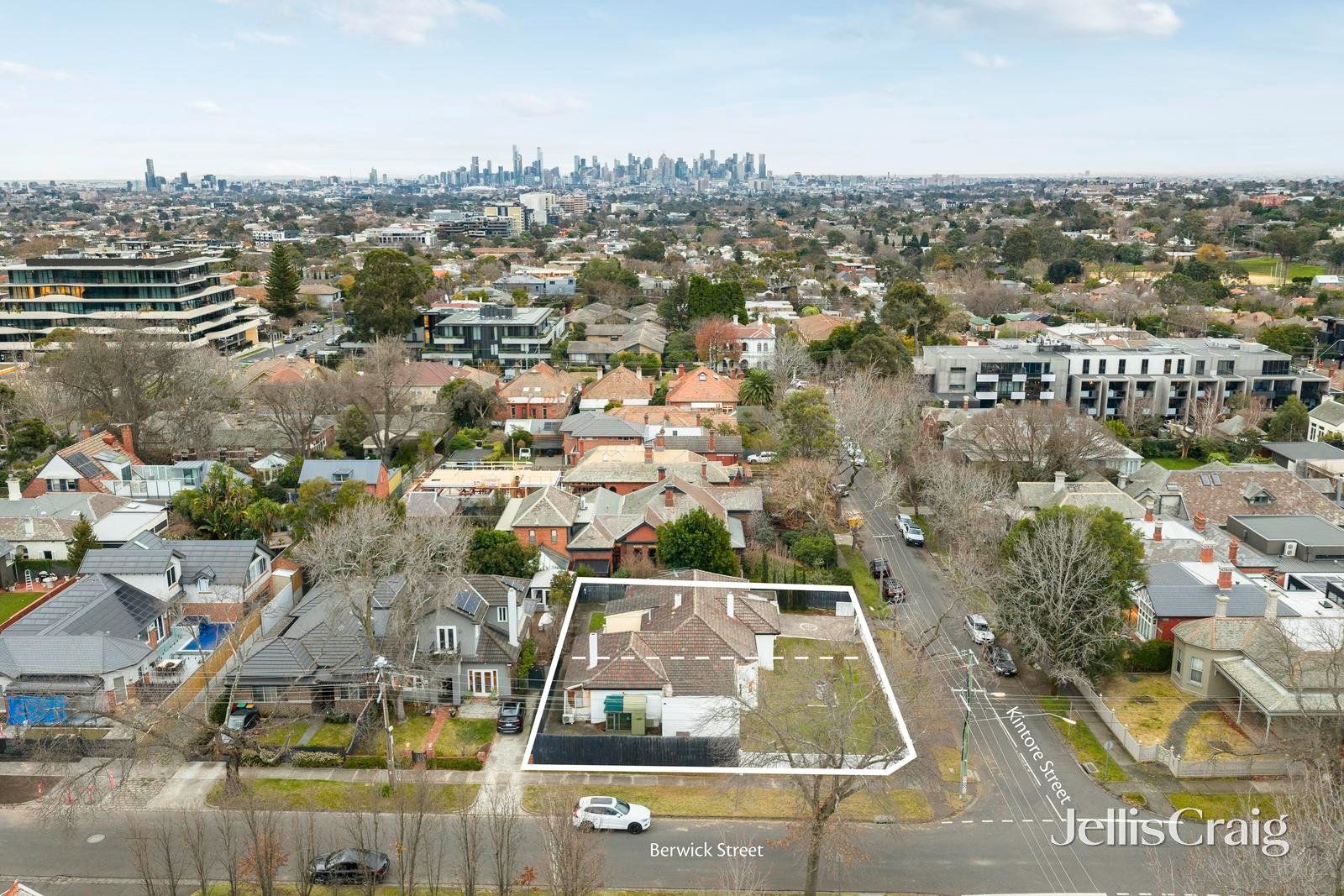 10 Kintore Street, Camberwell image 3