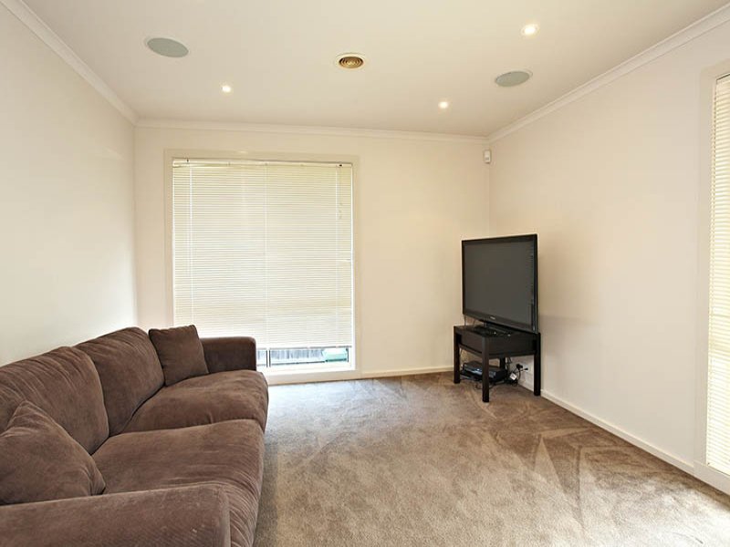 10 Kyra Close, Lilydale image 5