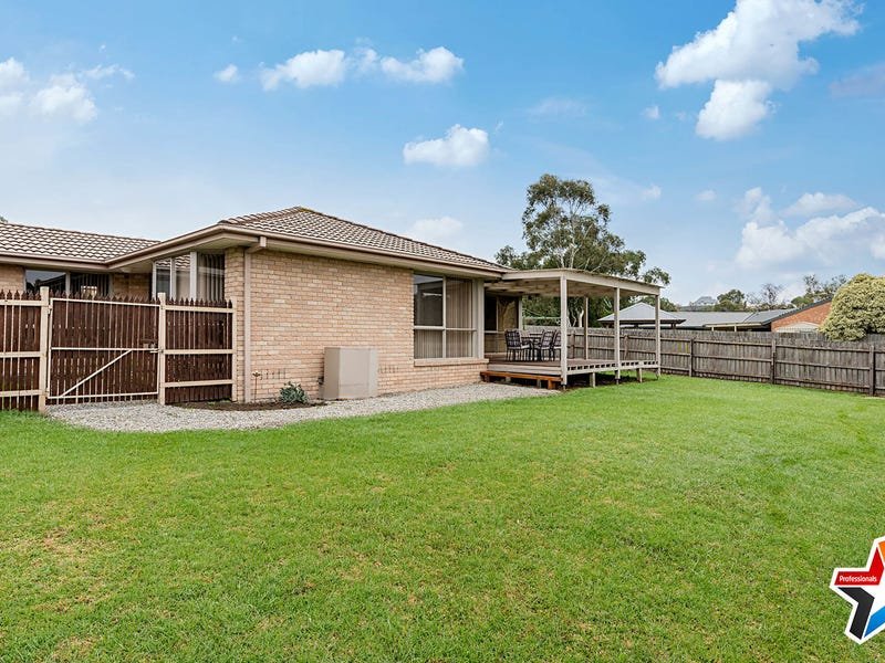 10 Lakeview Drive, Lilydale image 11