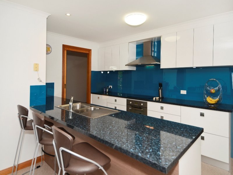 10 Lancaster Avenue, Newcomb image 2
