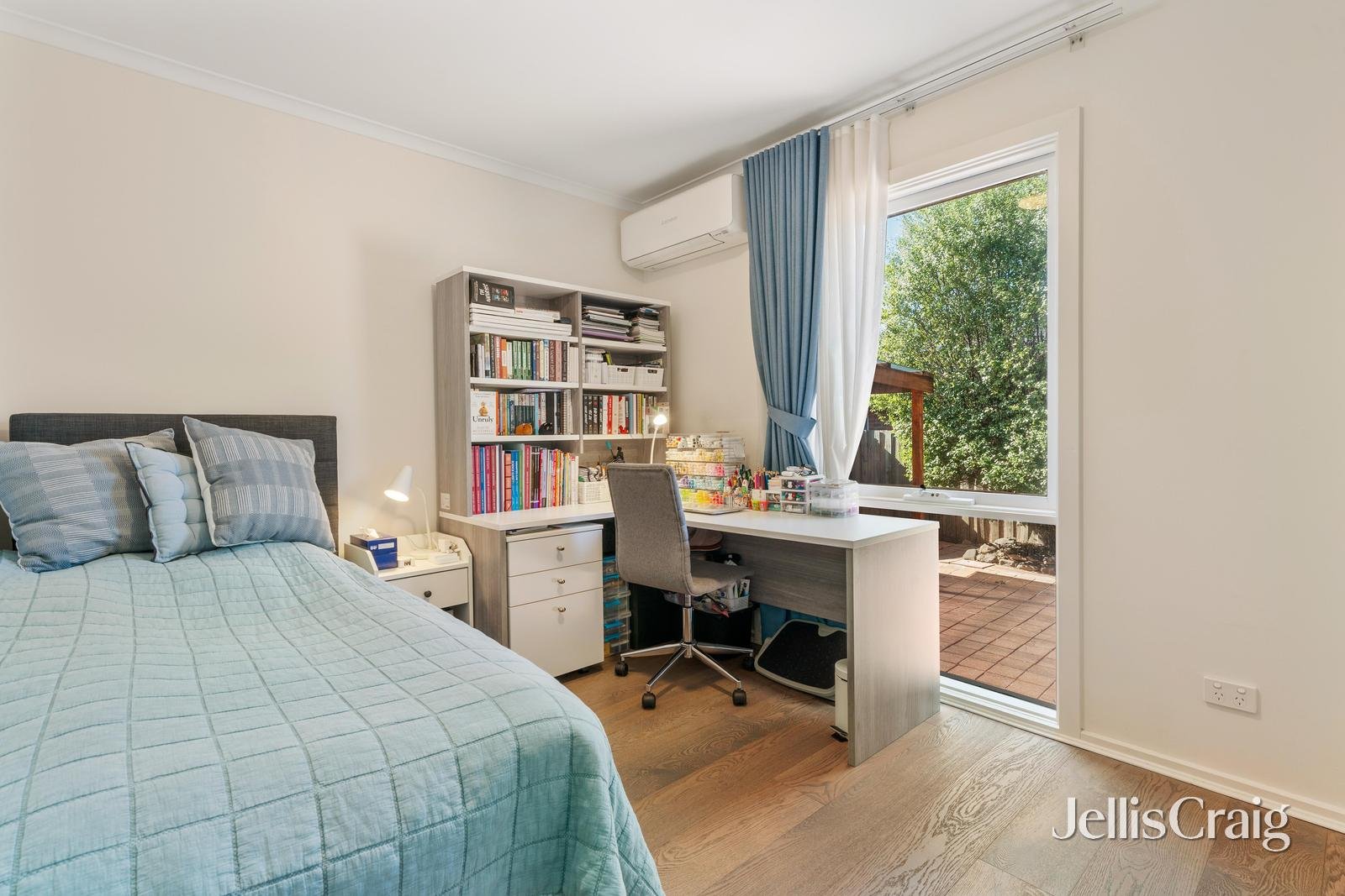 10 Landen Avenue, Glen Waverley image 10