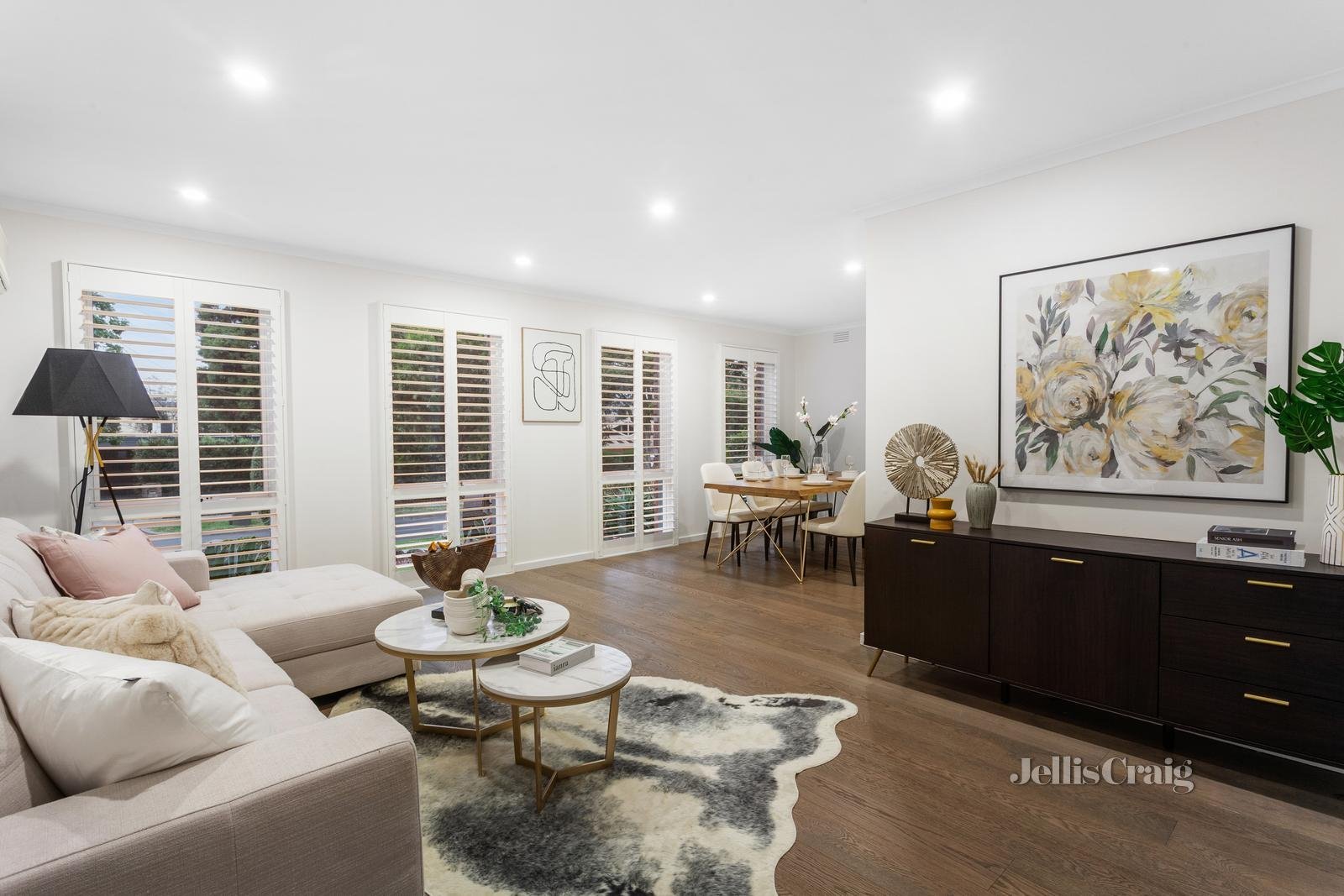 10 Landen Avenue, Glen&nbsp;Waverley image 2