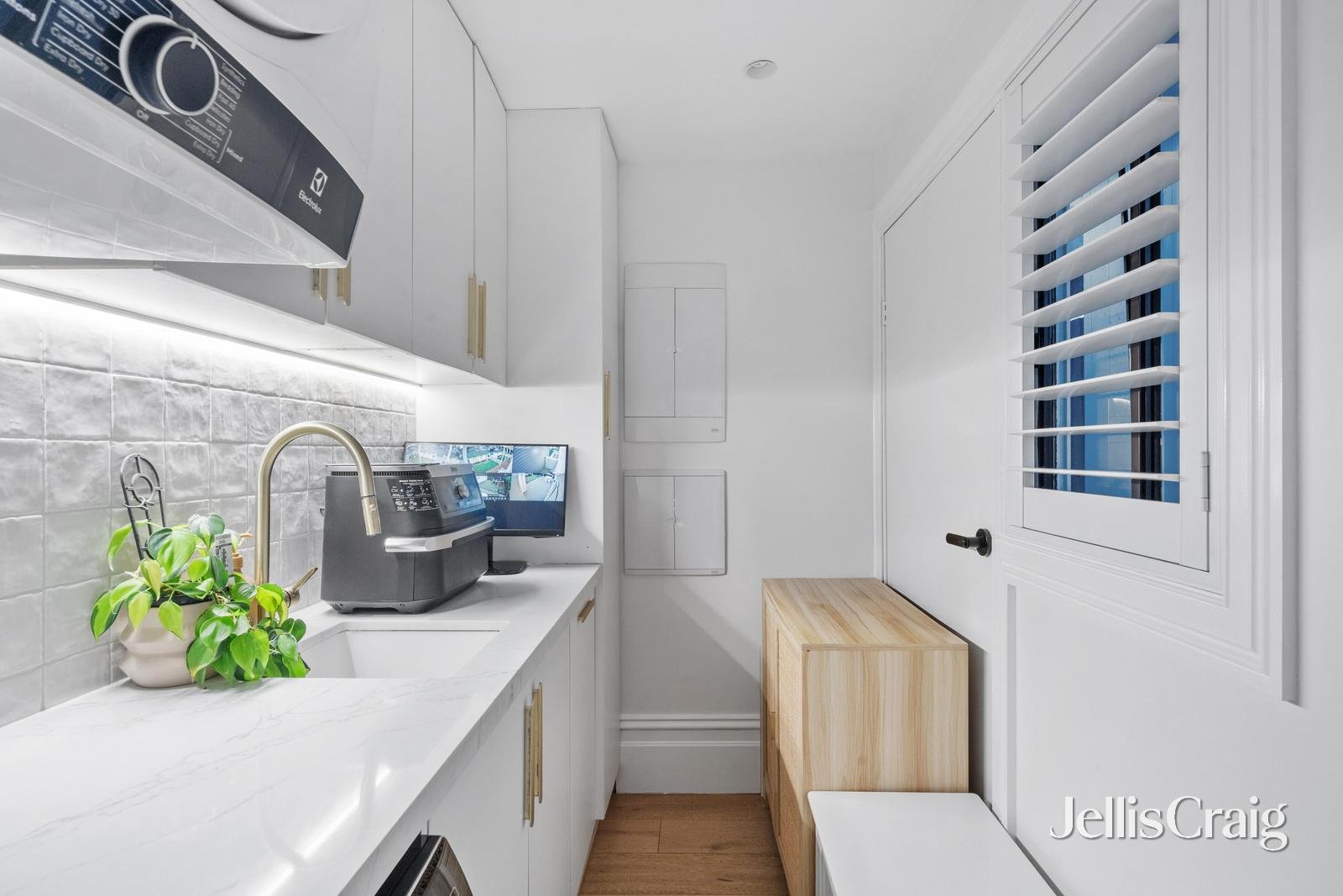 10 Latrobe Street, Newport image 14