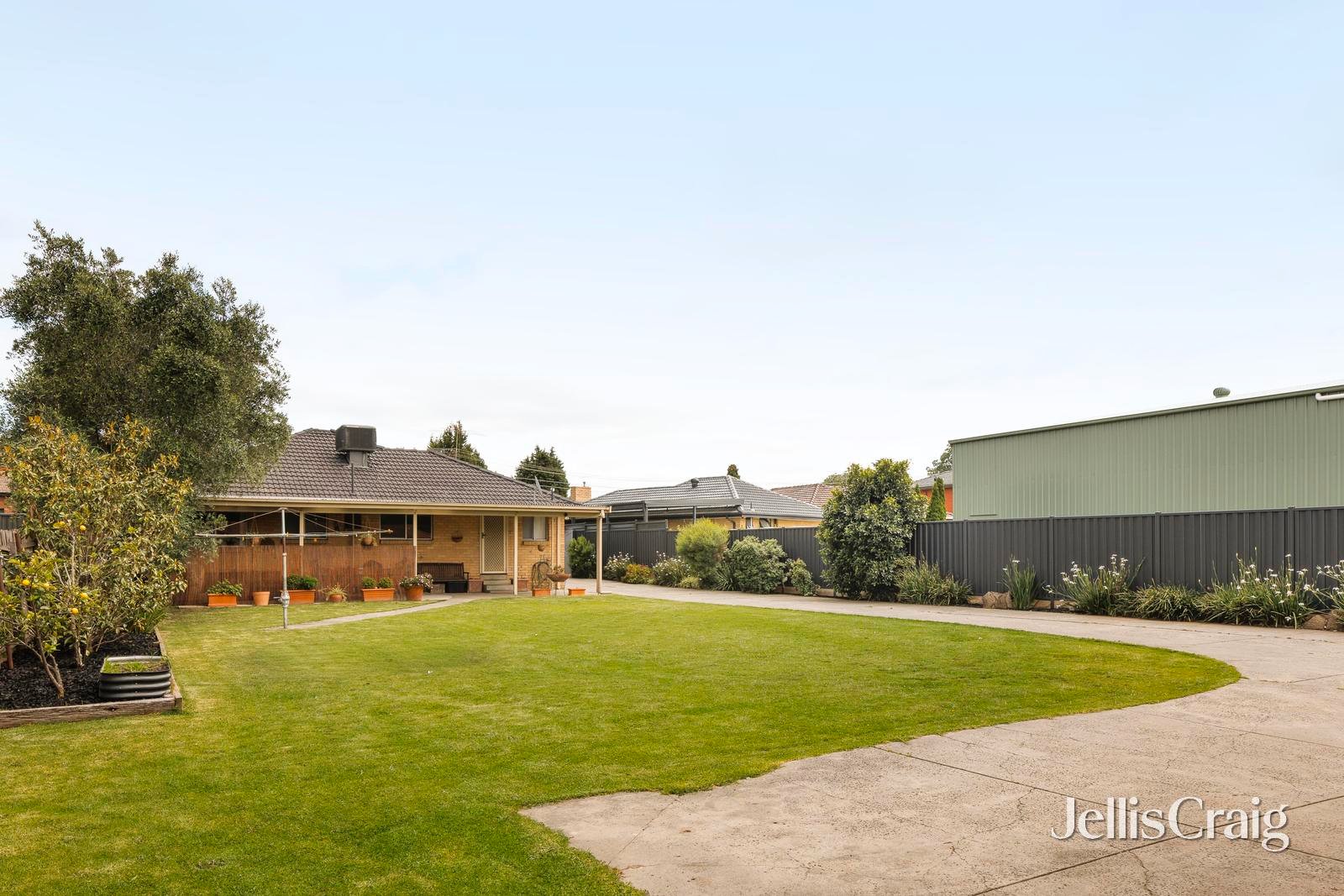 10 Lawley Street, Reservoir image 11