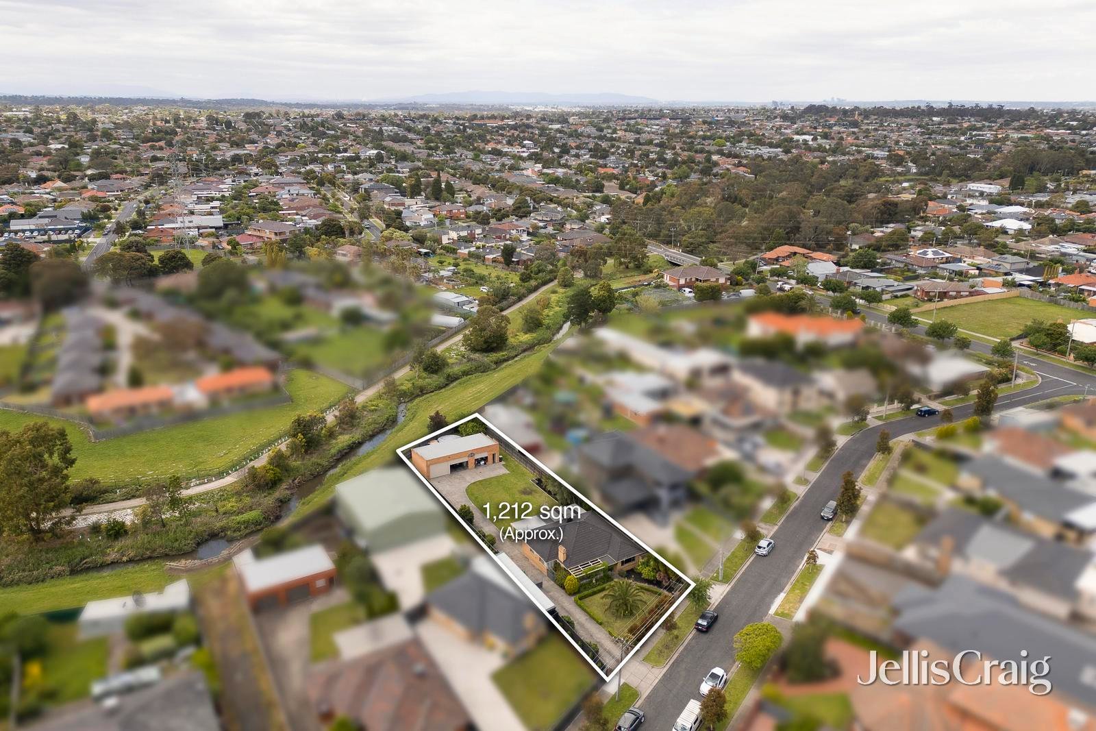 10 Lawley Street, Reservoir image 12