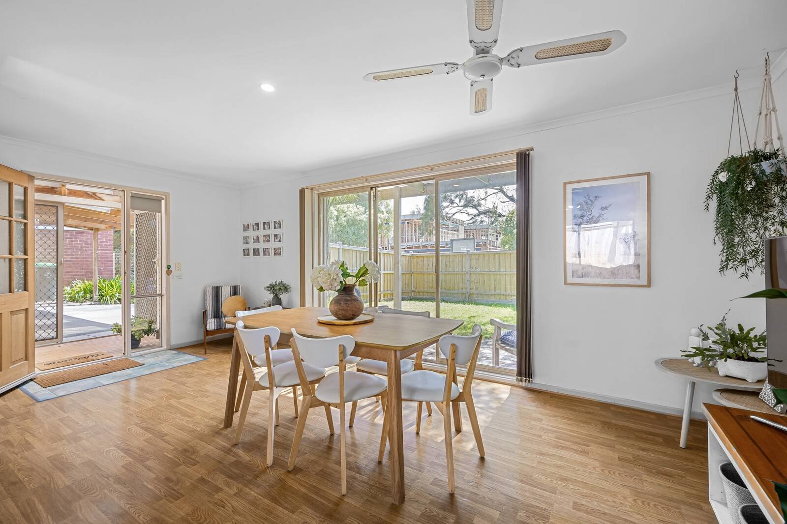 Property Gallery Thumbnail 3