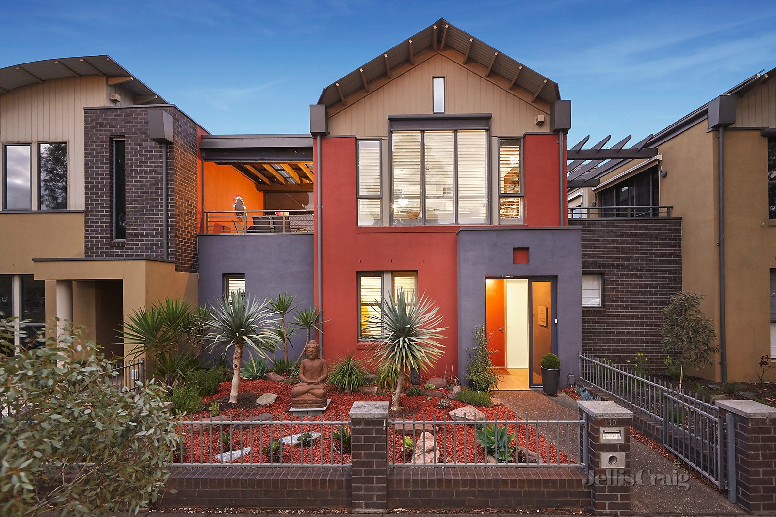 10 Lilardia Avenue, Maribyrnong image 1