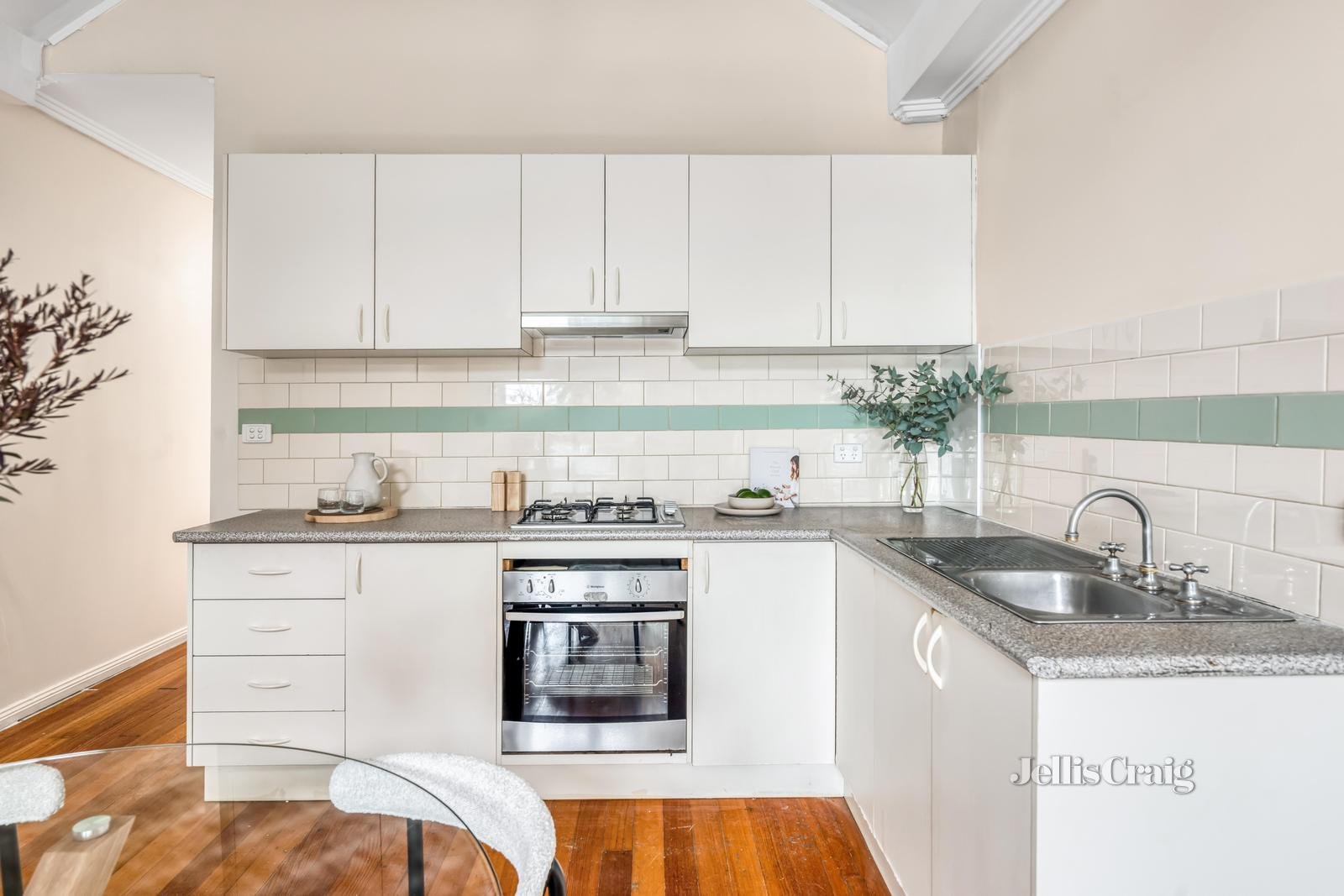 10 Lillian Street, Brunswick image 9