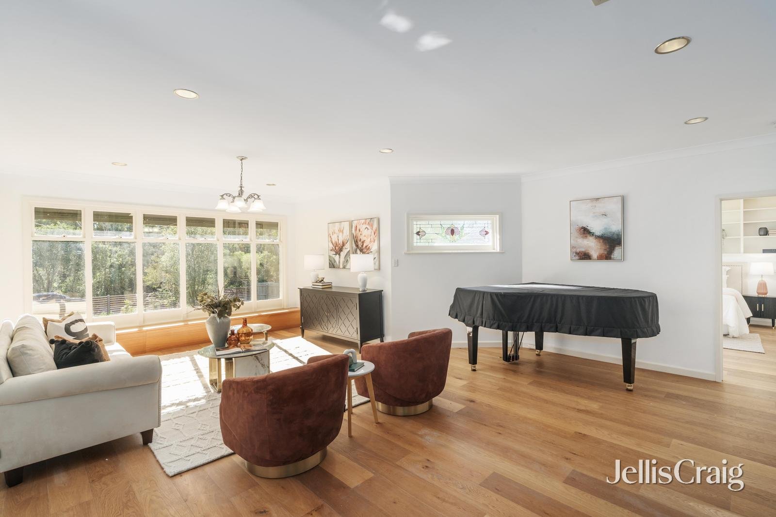 10 Lister Street, Kew&nbsp;East image 3