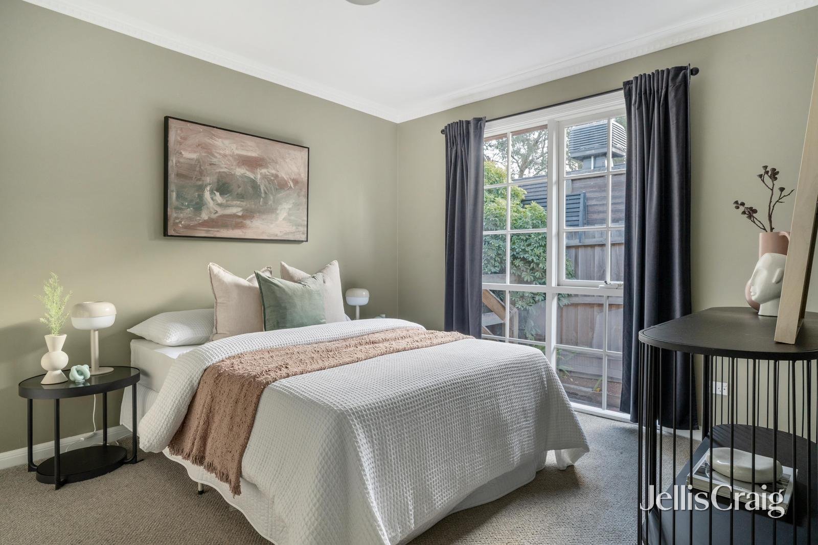 10 Long Valley Way, Eltham image 13