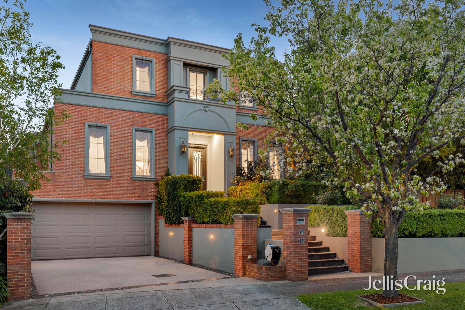 10 Lonsdale Street, Bulleen image 1