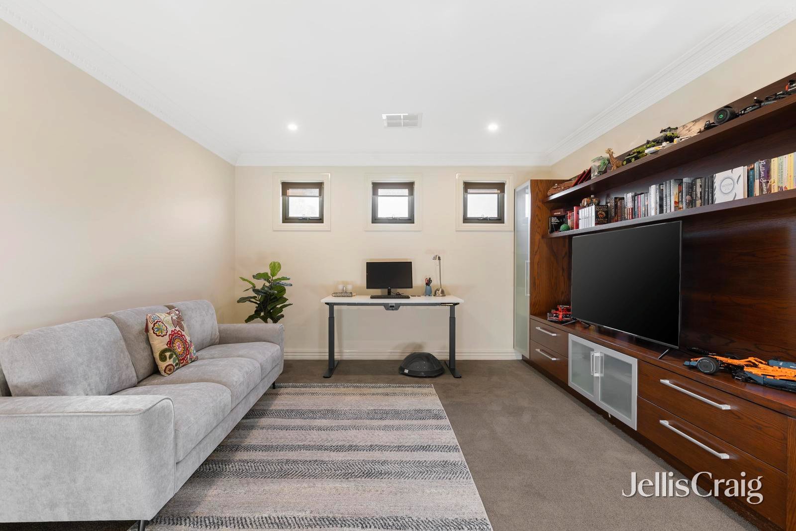 10 Lonsdale Street, Bulleen image 6