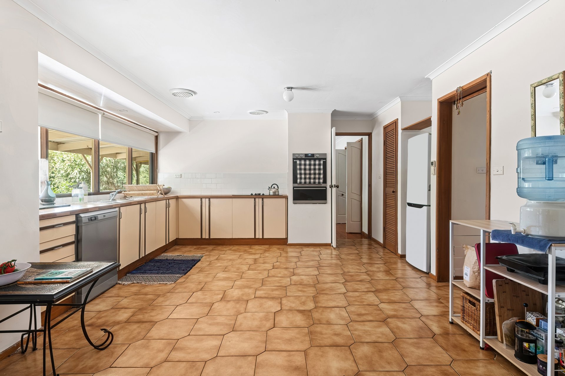 Property Gallery Thumbnail 3