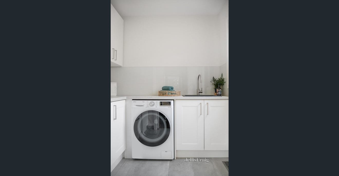 10 Lynwood Avenue, Ringwood East image 11