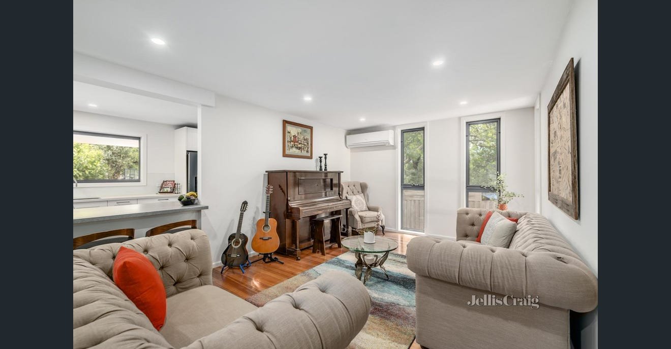 10 Lynwood Avenue, Ringwood East image 6