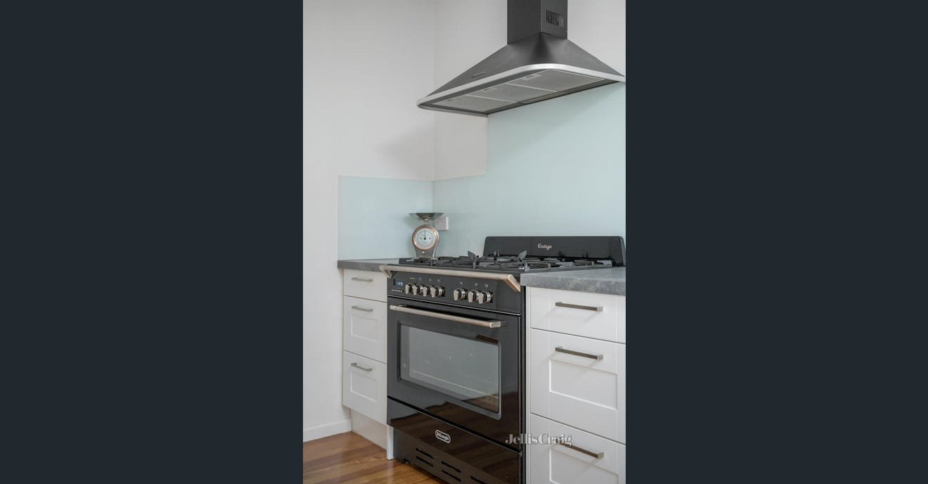 10 Lynwood Avenue, Ringwood East image 5