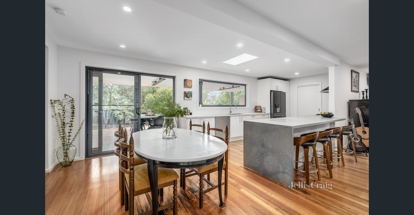 10 Lynwood Avenue, Ringwood East image 3