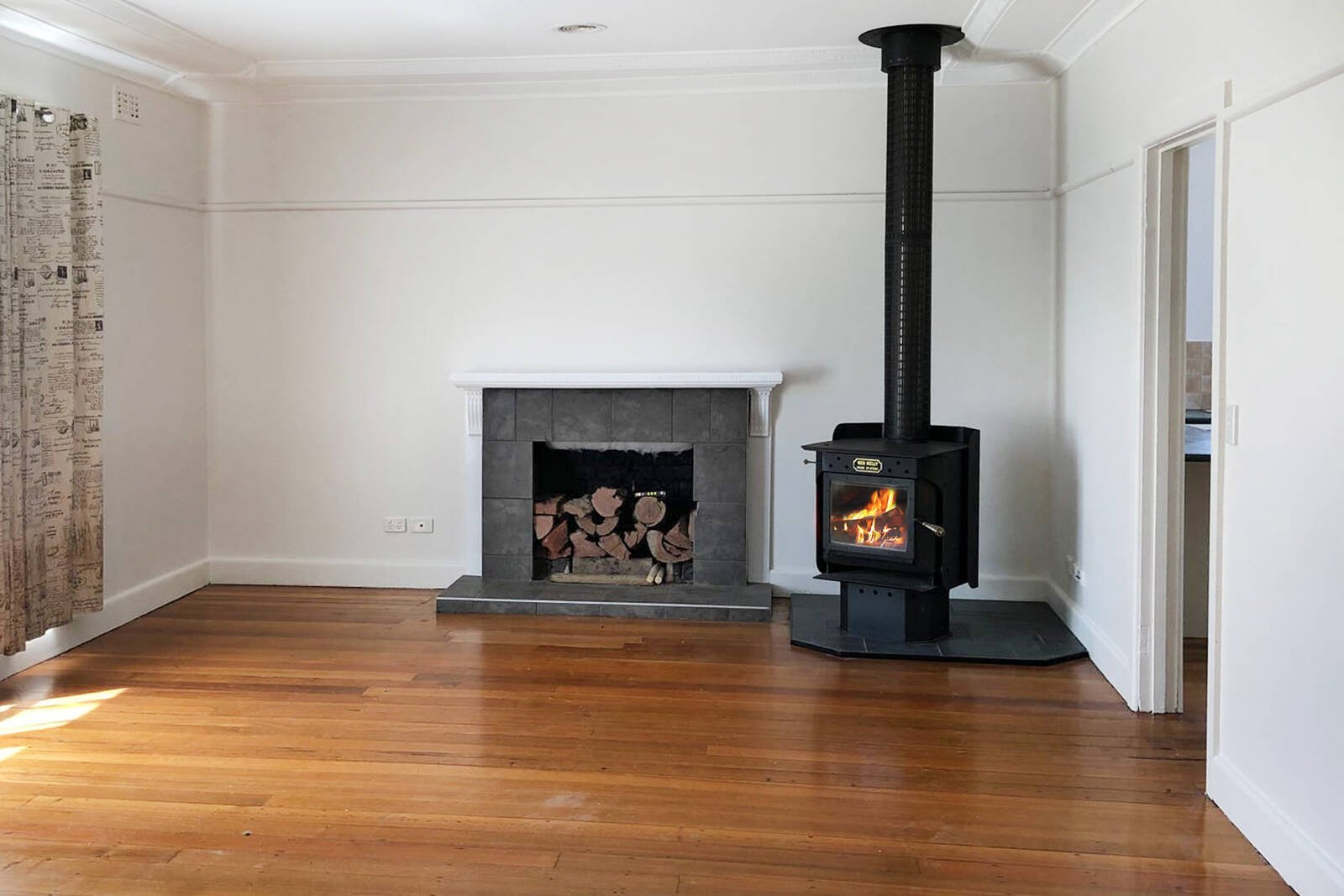 Property Gallery Thumbnail 7