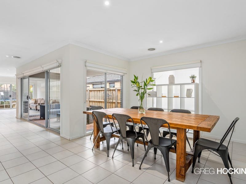 10 Manoora Terrace, Point Cook image 5