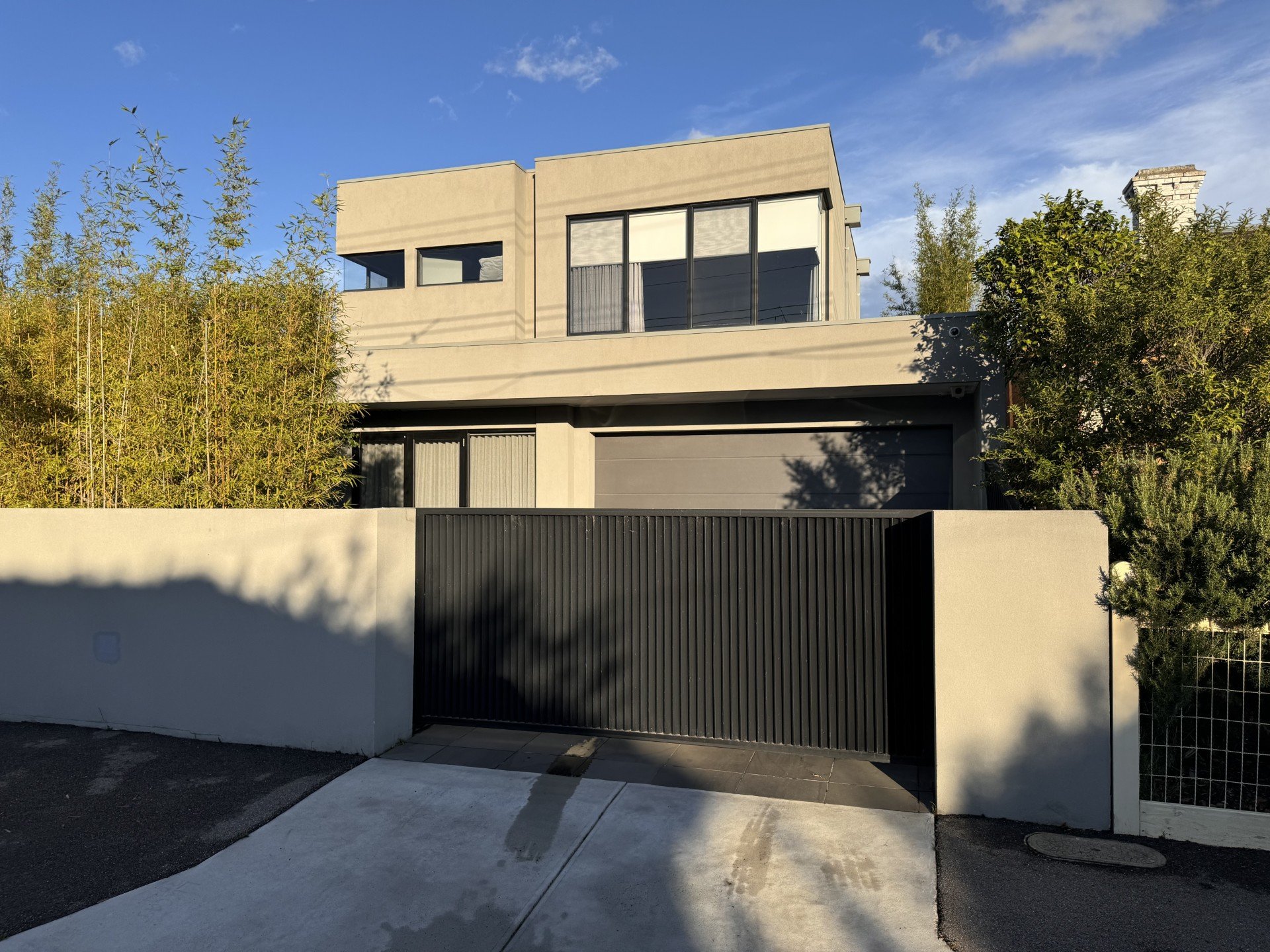 10 Mantell Street, Moonee Ponds image 1