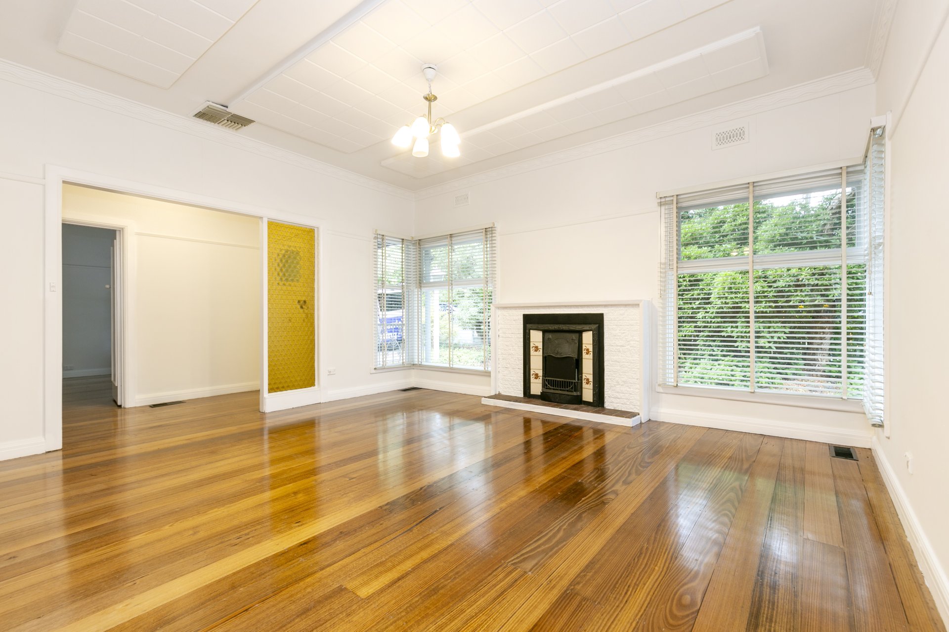 10 Maple Street, Blackburn image 4