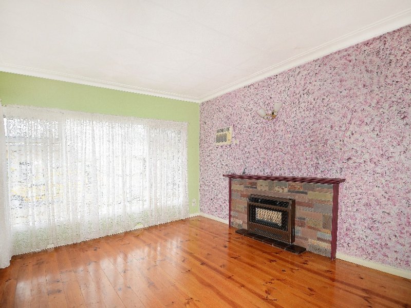 10 Marlo Street, Hamlyn Heights image 5