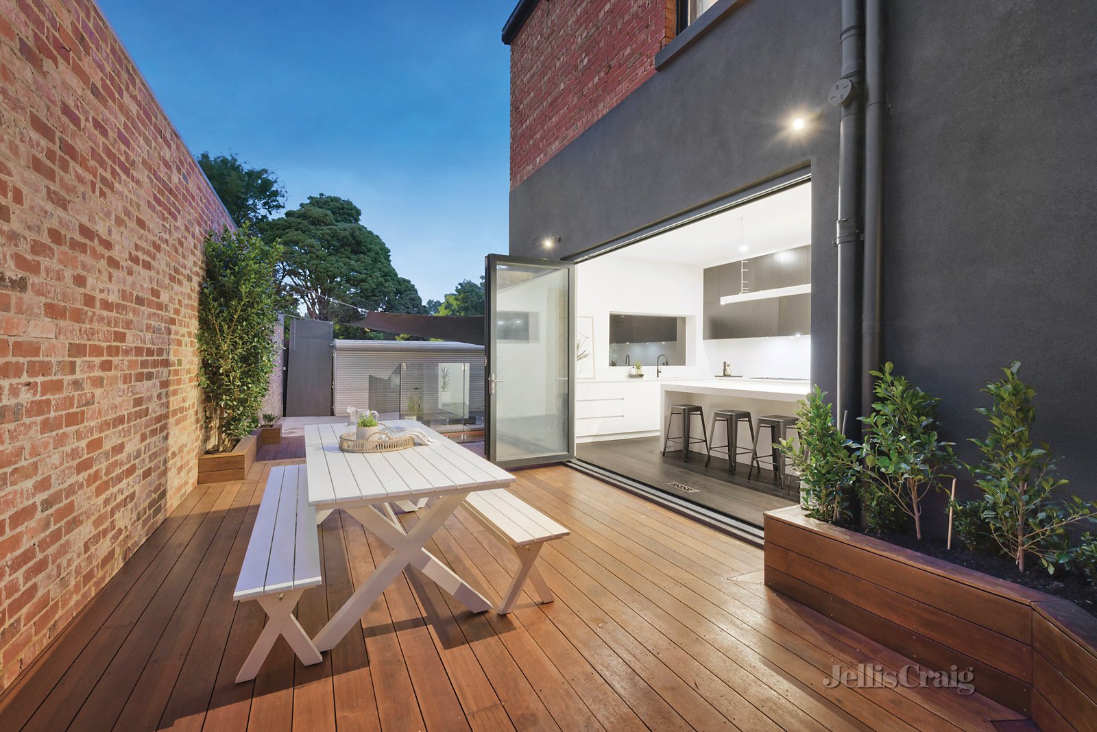 10 Mcilwrick Street, Prahran image 3