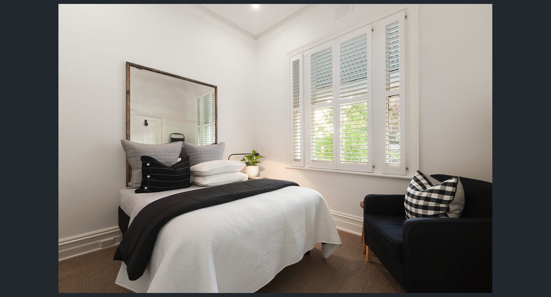 Property Gallery Thumbnail 6