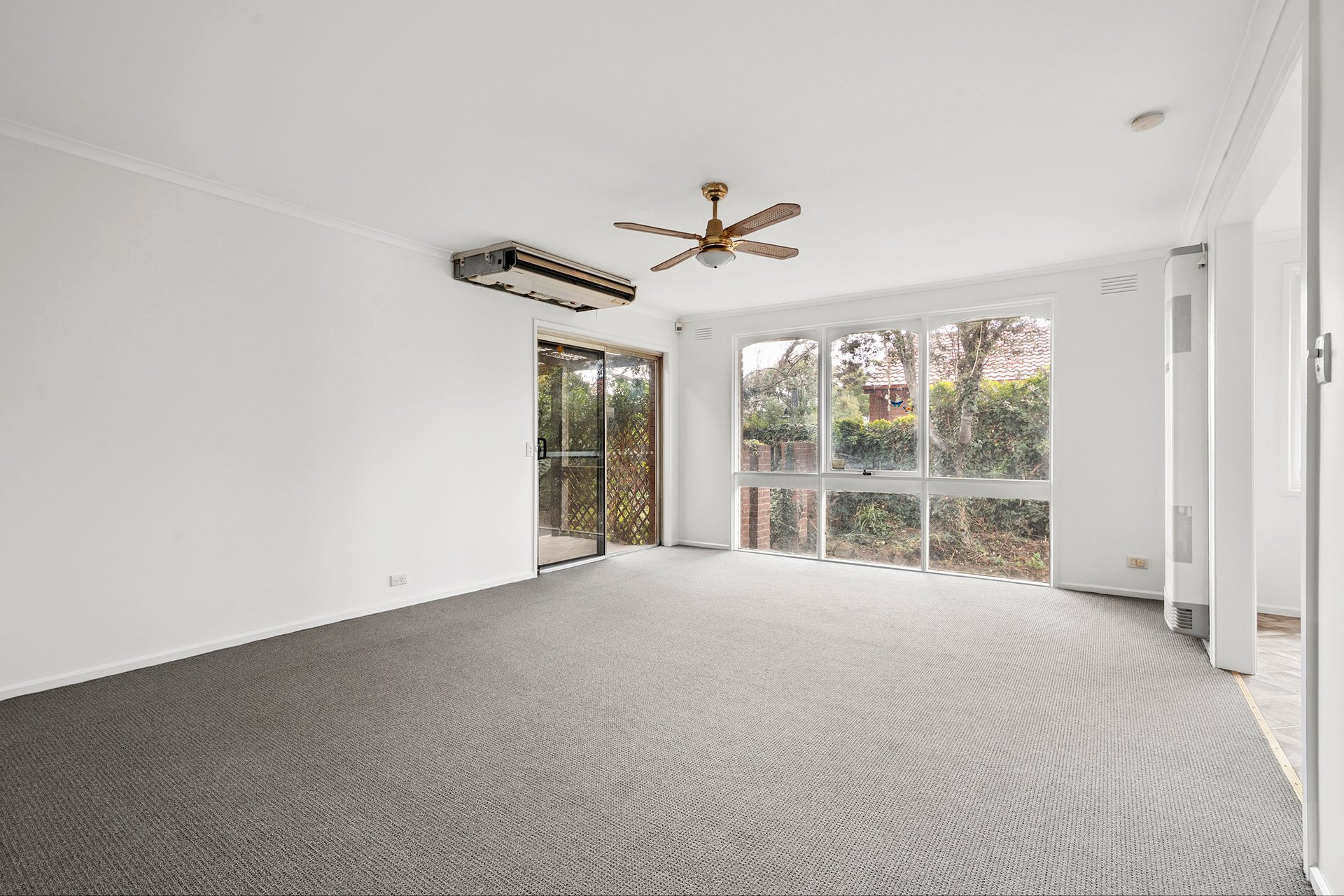 10 Melva Crescent, Whittington image 7