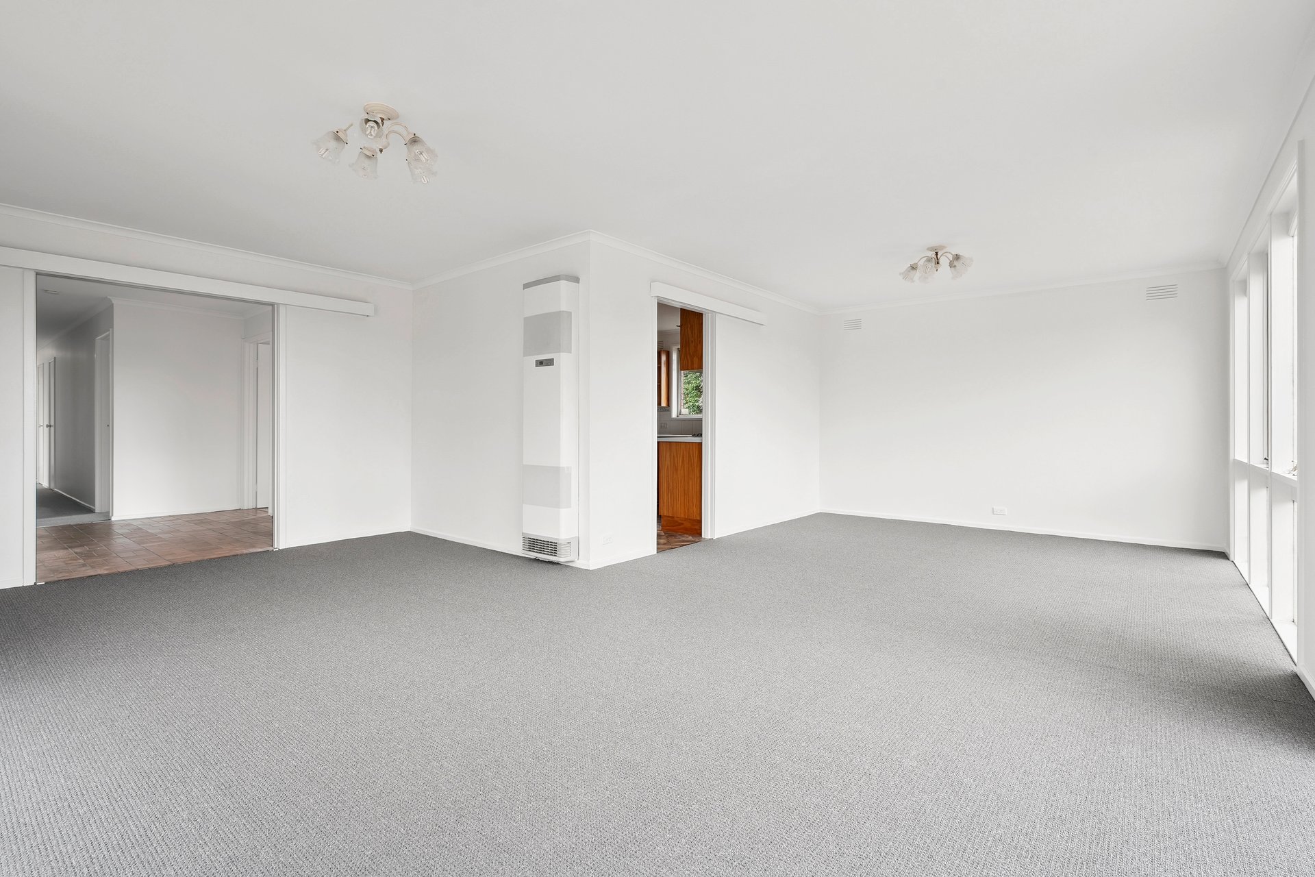 10 Melva Crescent, Whittington image 2