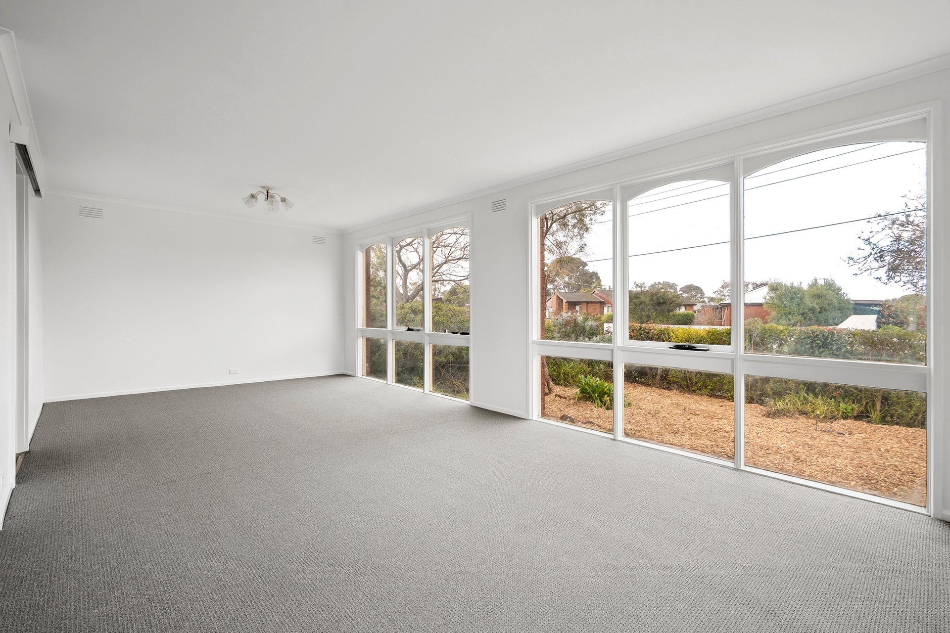 10 Melva Crescent, Whittington image 3