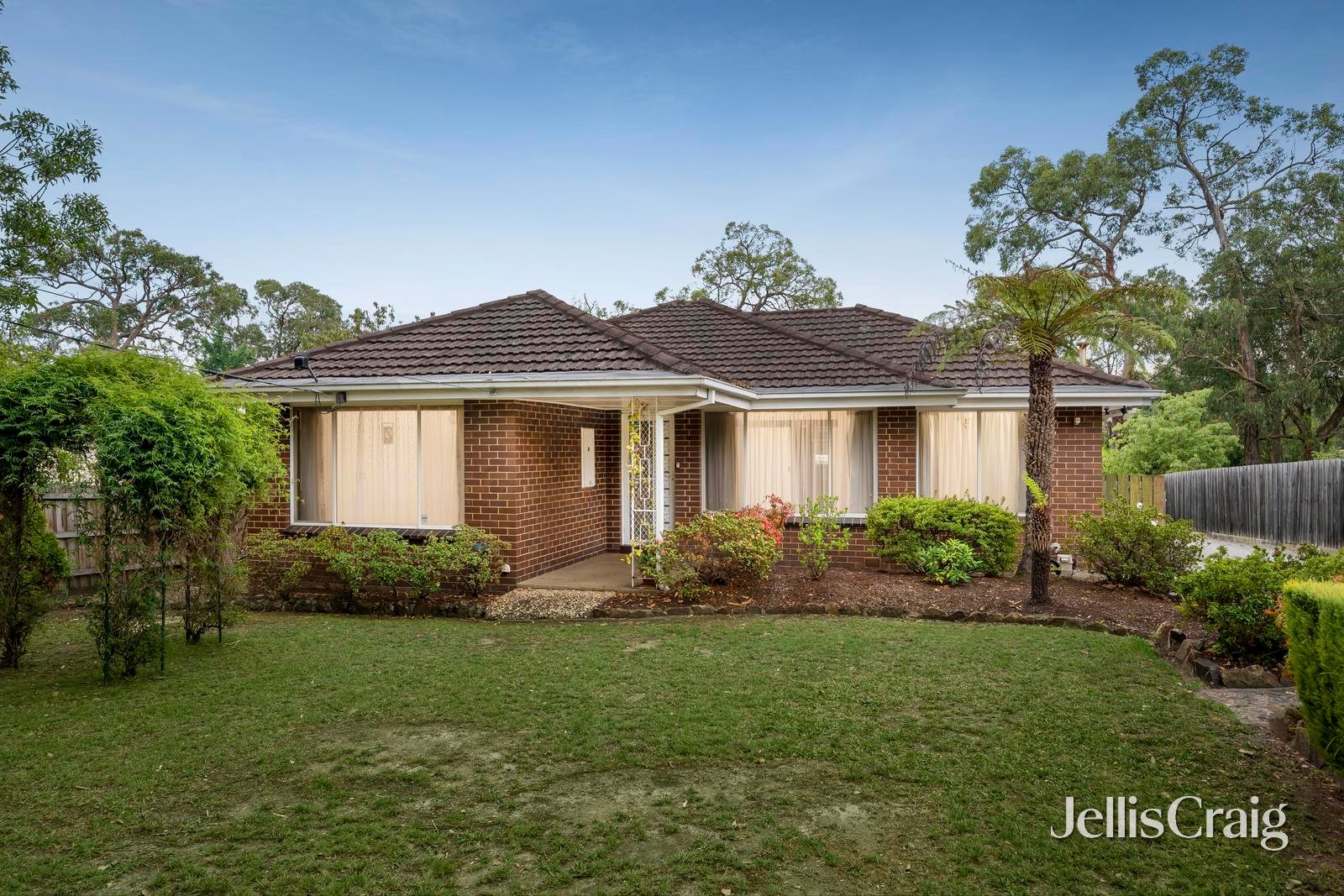 10 Mitchell Road, Lilydale image 1