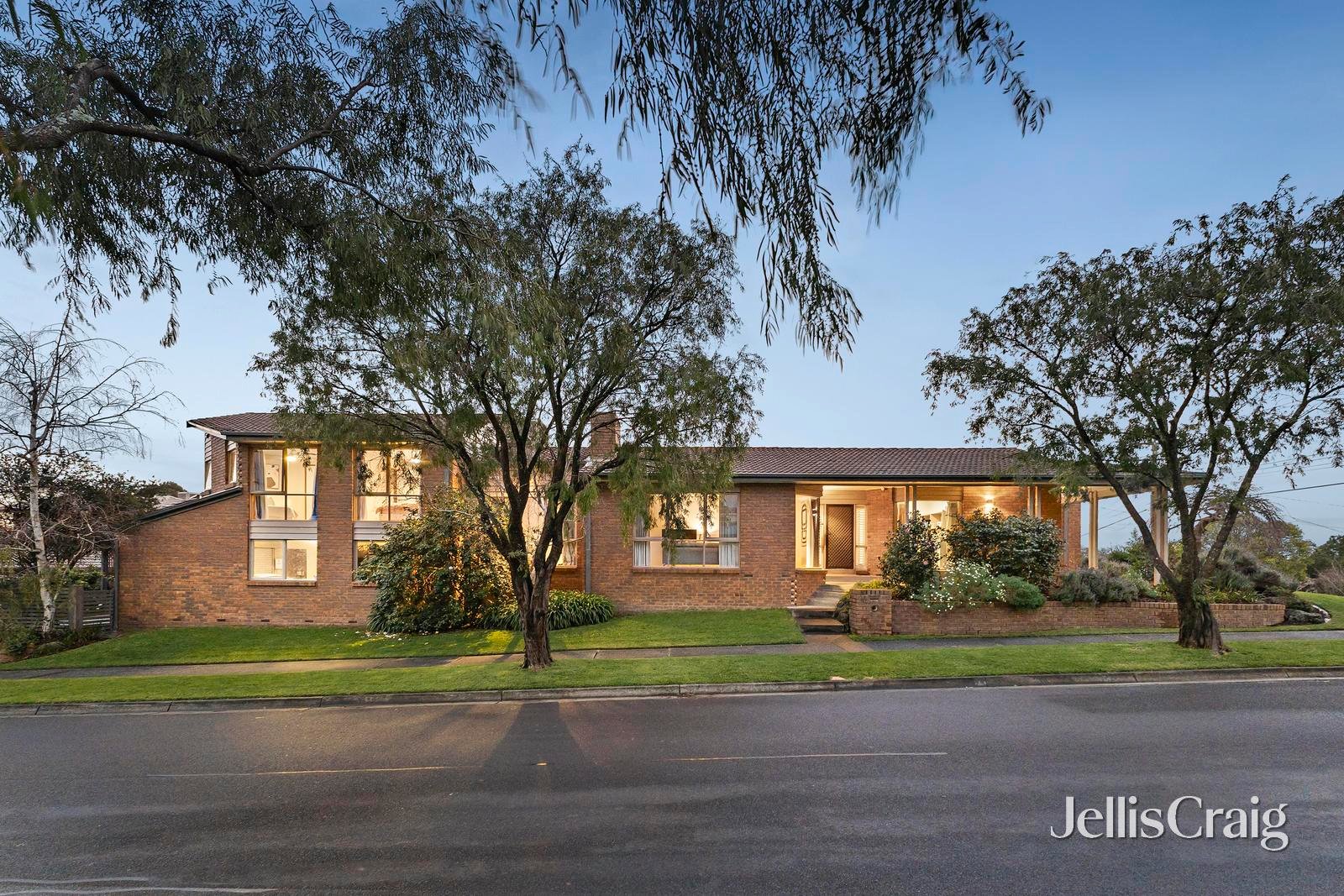 10 Montanus Court, Ringwood image 17