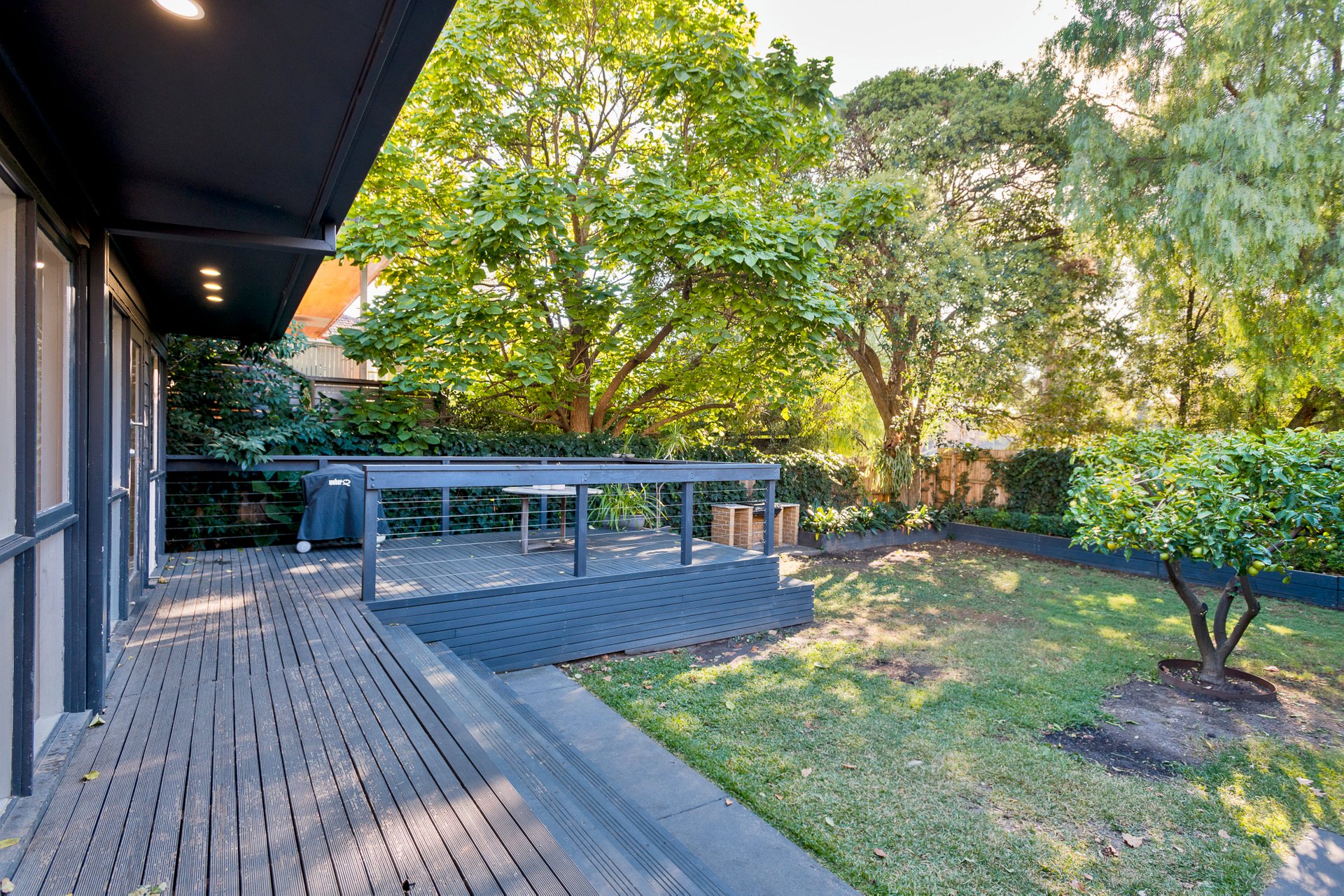 10 Mooltan Street, Travancore image 10