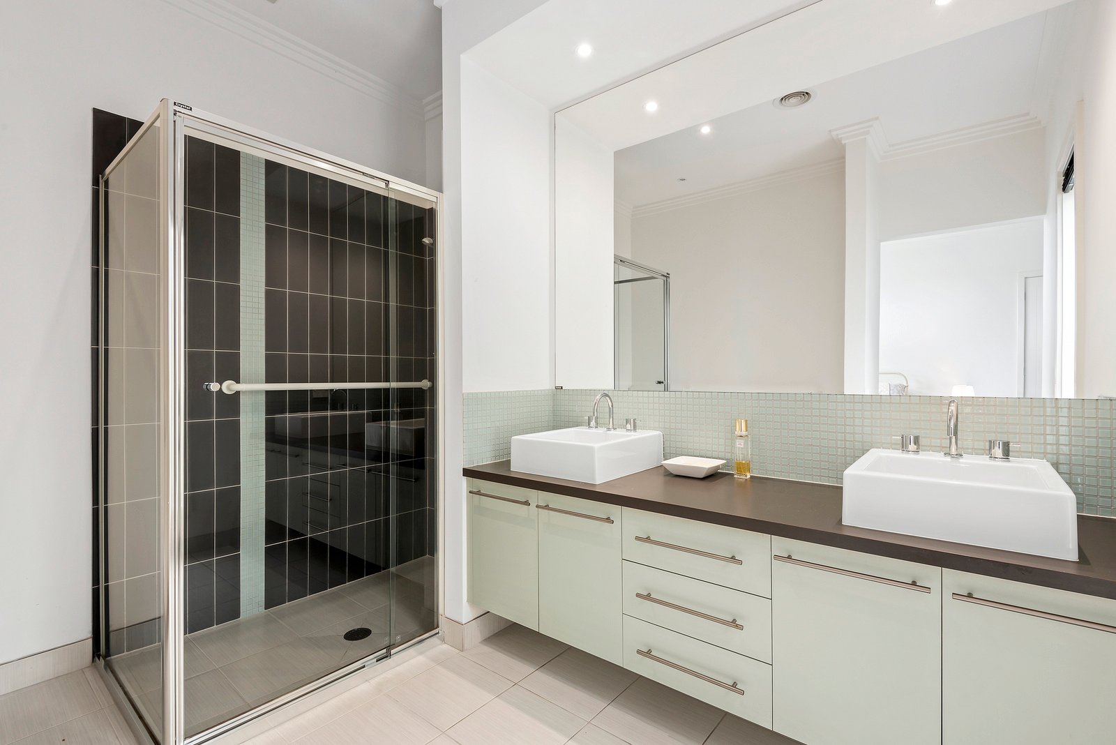 10 Moore Court, Highton image 14